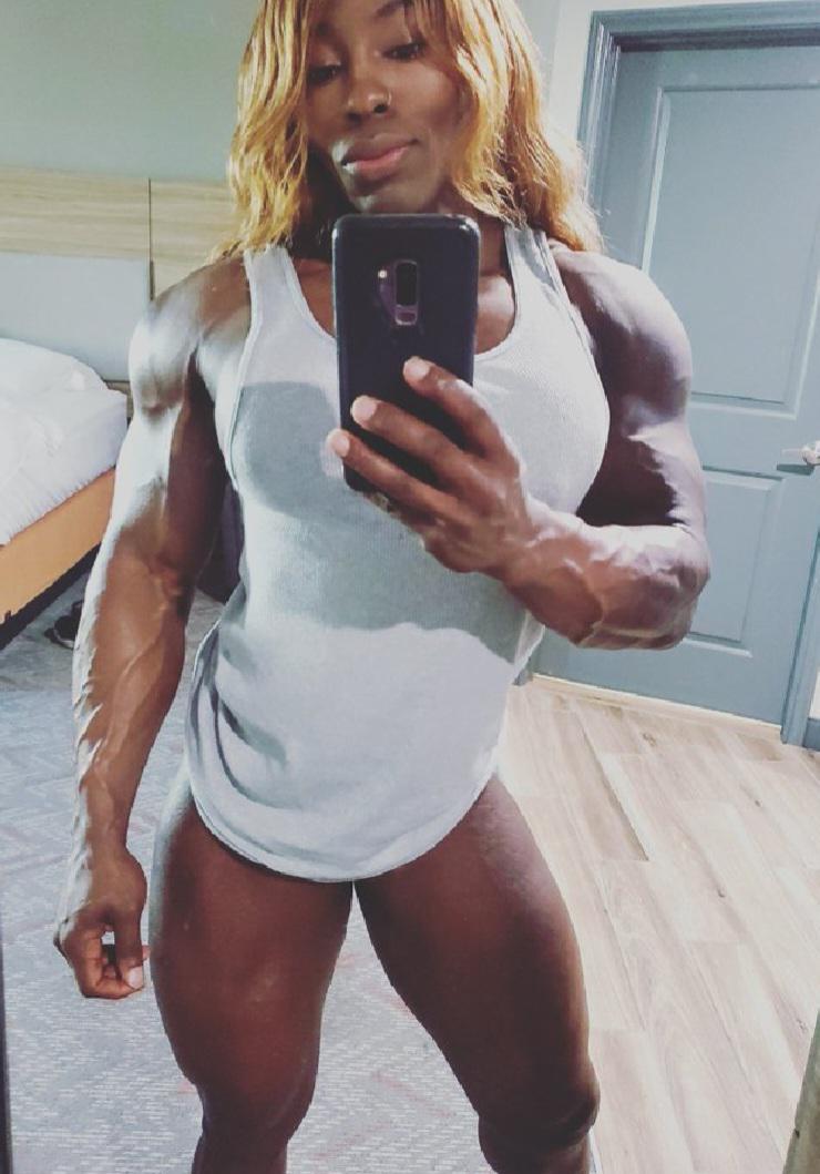 Mistress treasure : AfroMuscles