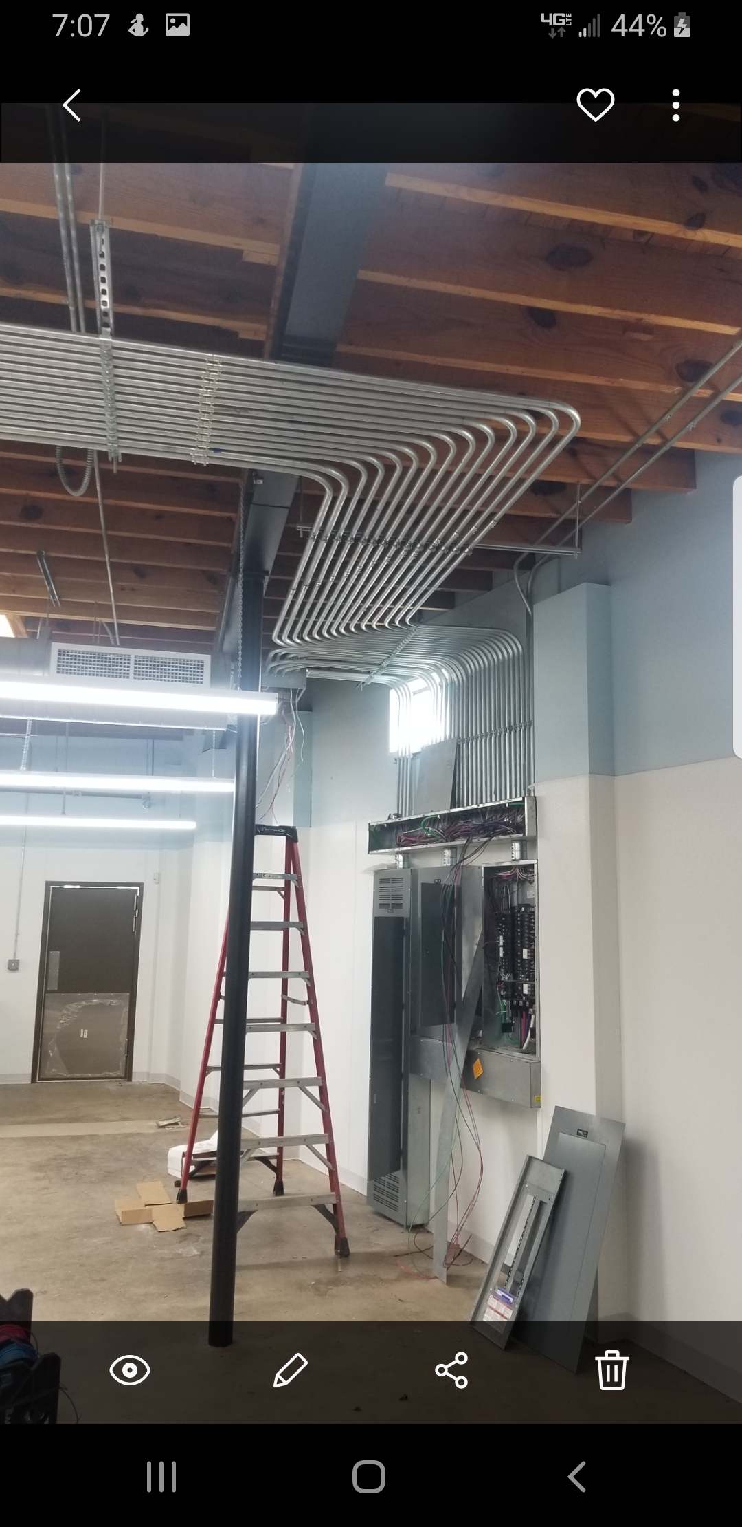 Running EMT in my garage, grounding the outlets to the conduit. How to