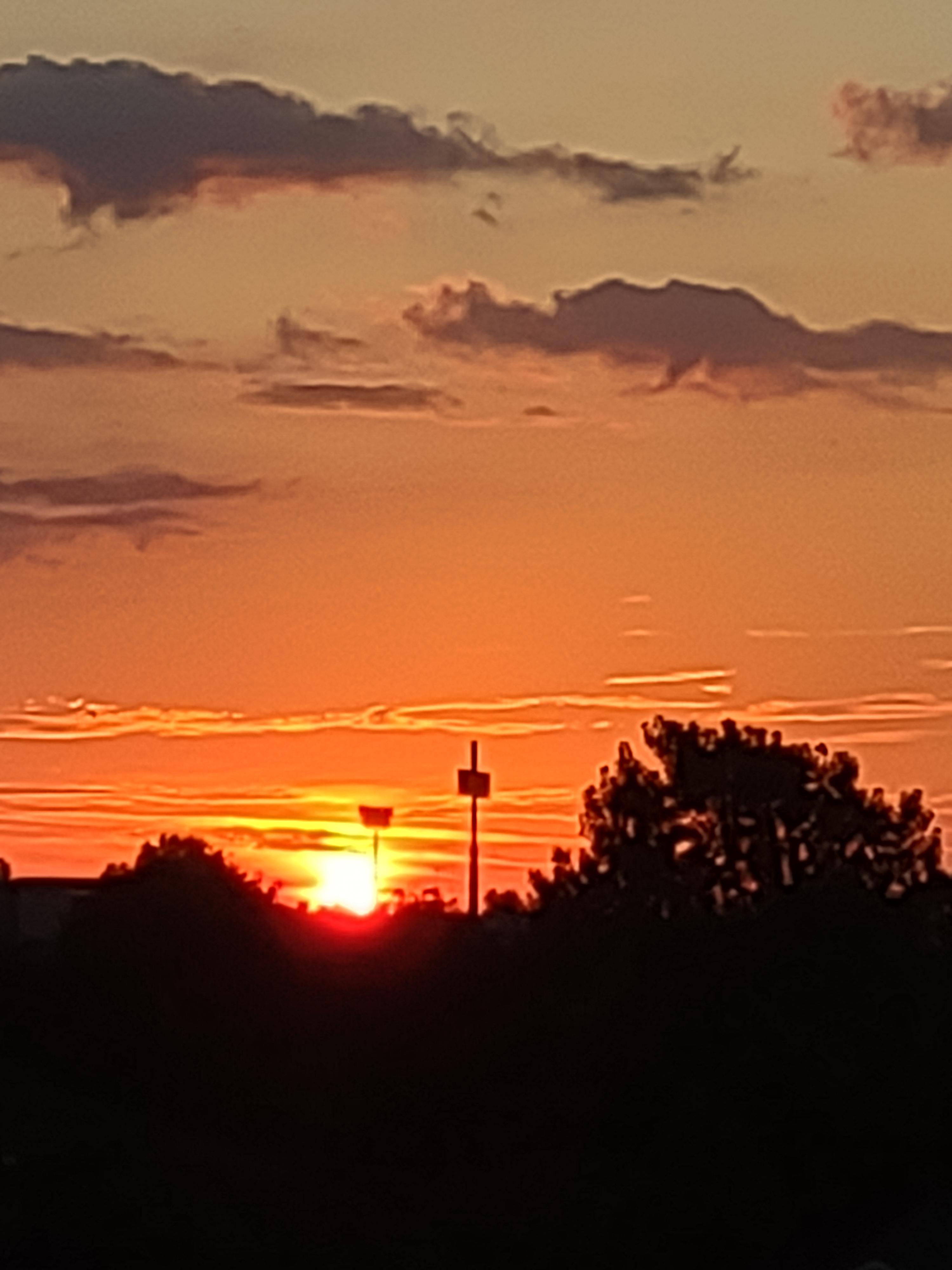 Sunrise over Elizabethtown 26 August 2022 r/Kentucky