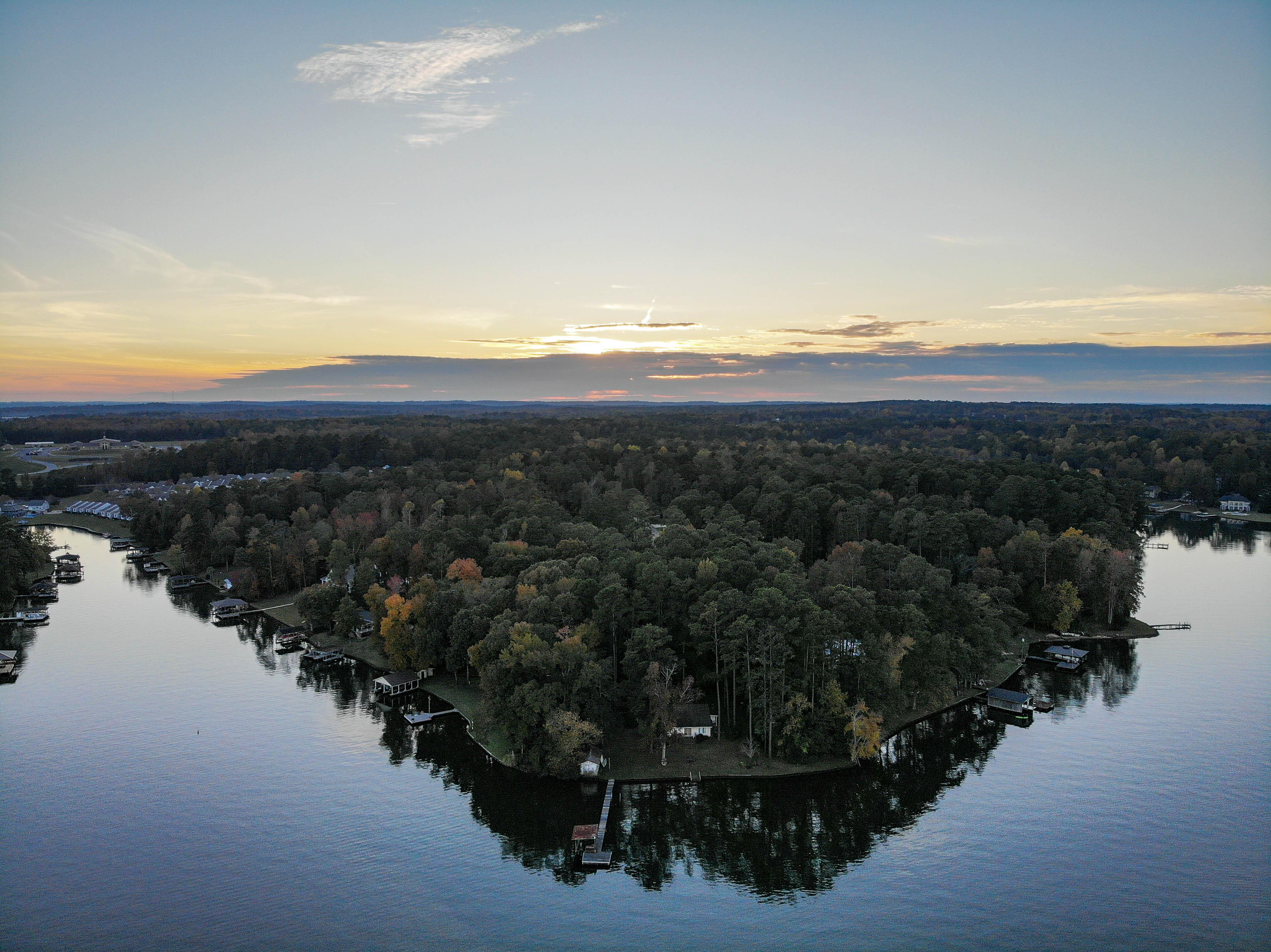 Lake Sinclair in Milledgeville, Ga r/drones