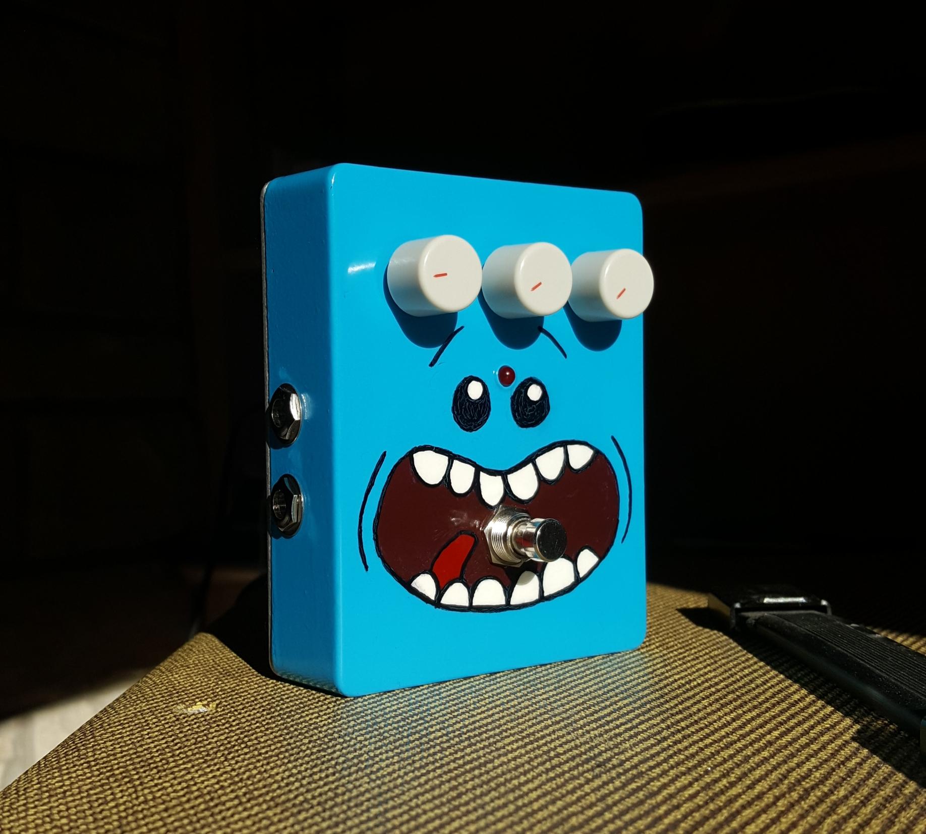 My custom meeseeks guitar pedal! r/rickandmorty