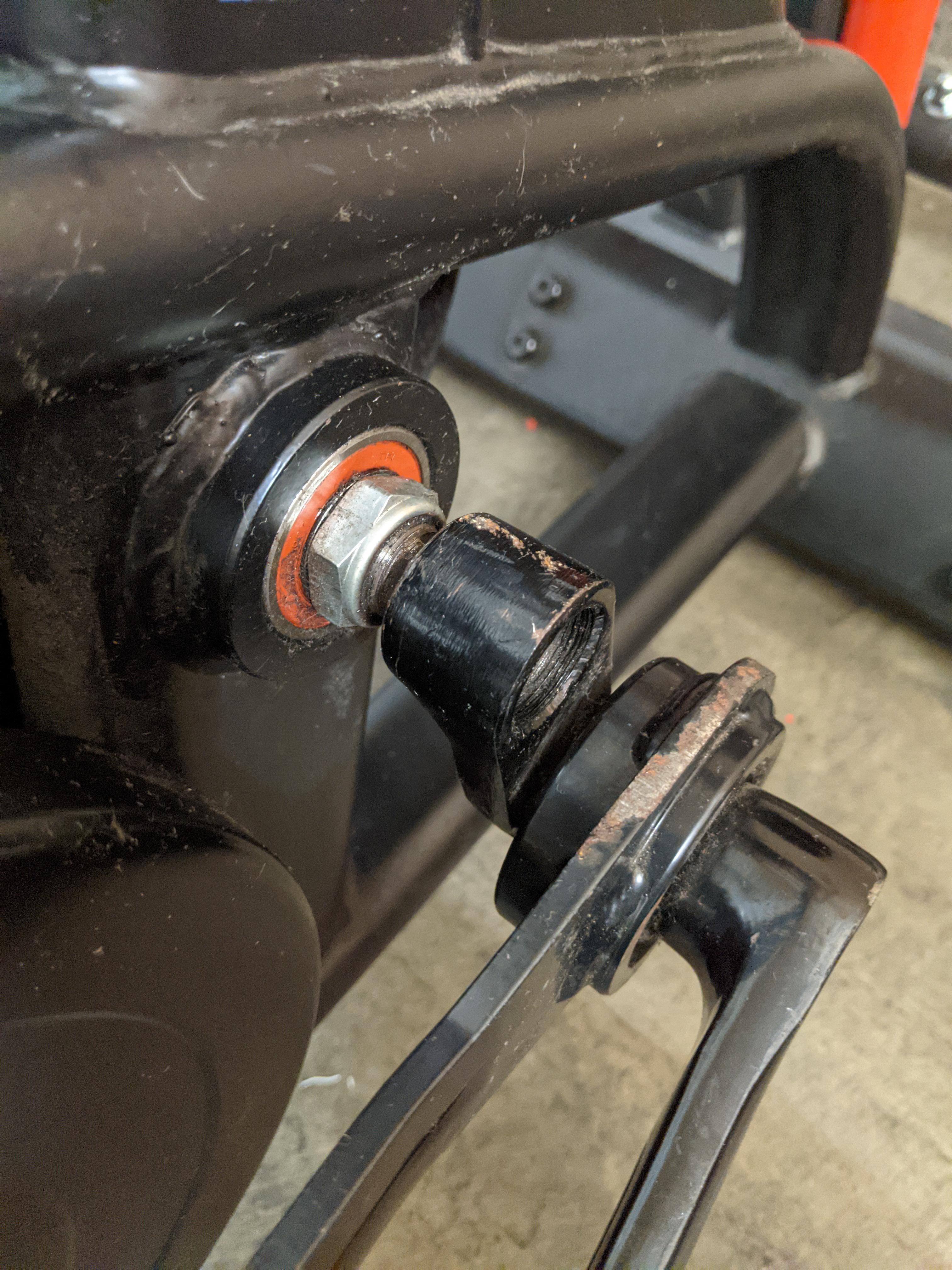 Help with used air (assault?) bike. Any missing parts? r/crossfit