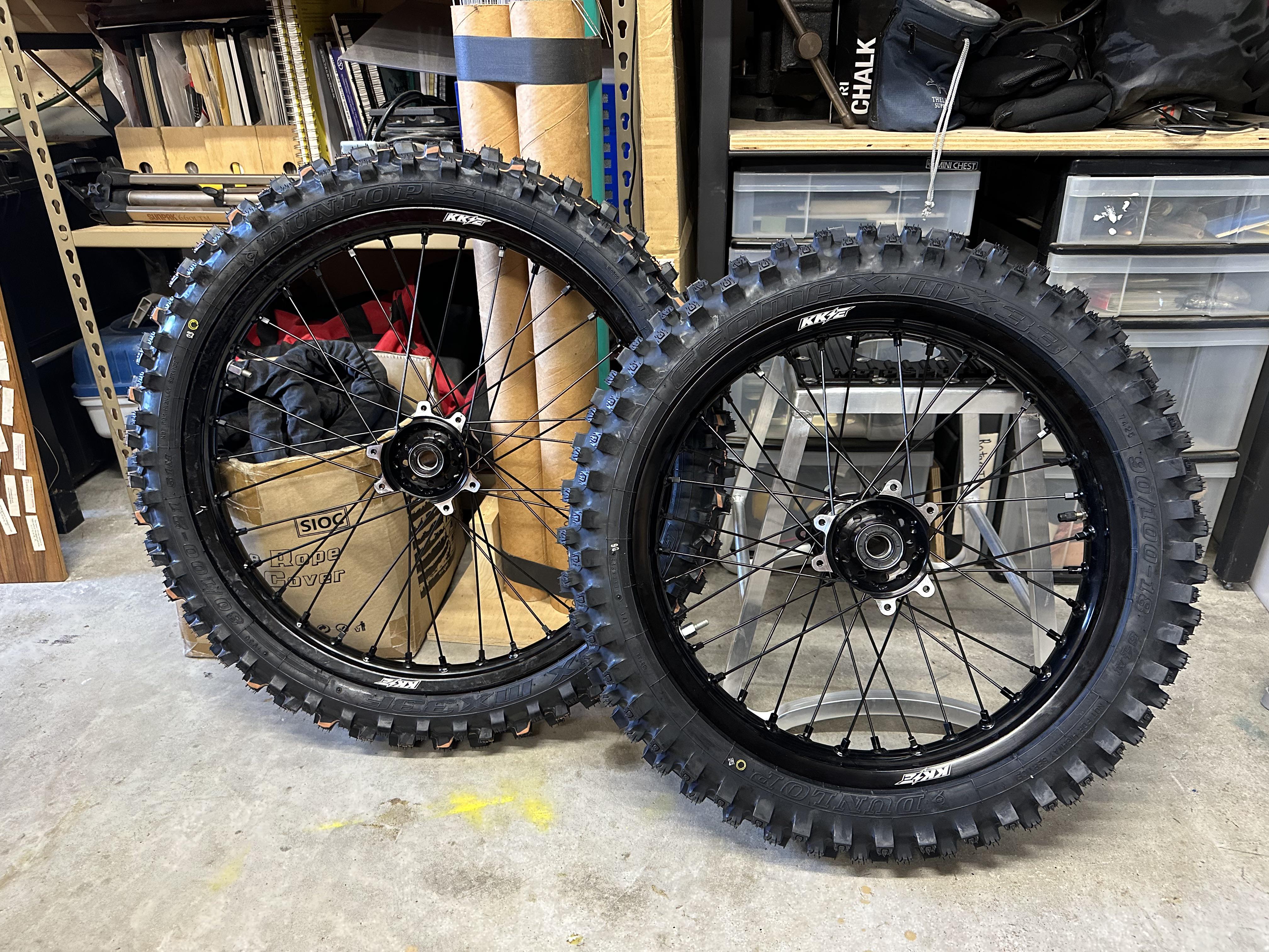 Still waiting on my Ultra but I got the rims and tires ready! 21/18 KKE