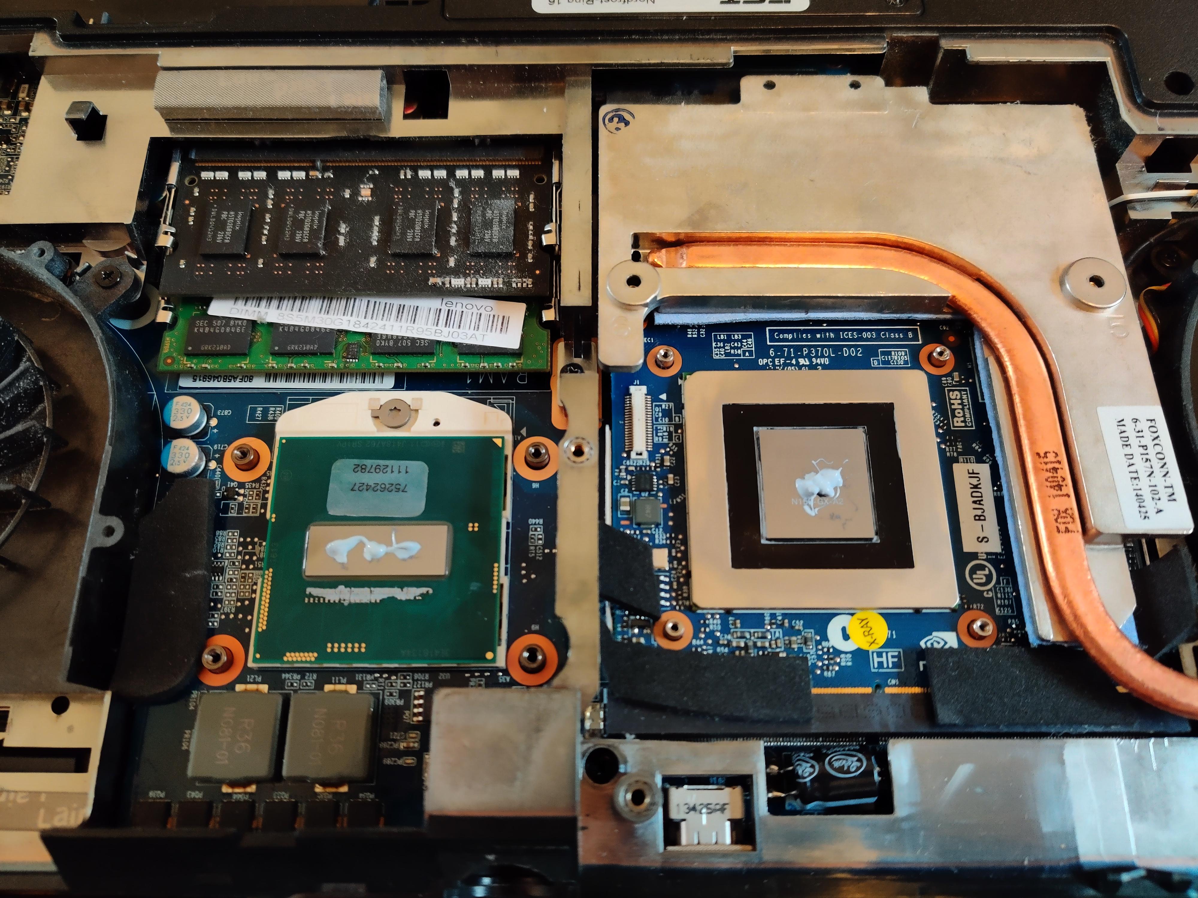 Putting new thermal paste on my 5 year old laptop. r/pcmasterrace