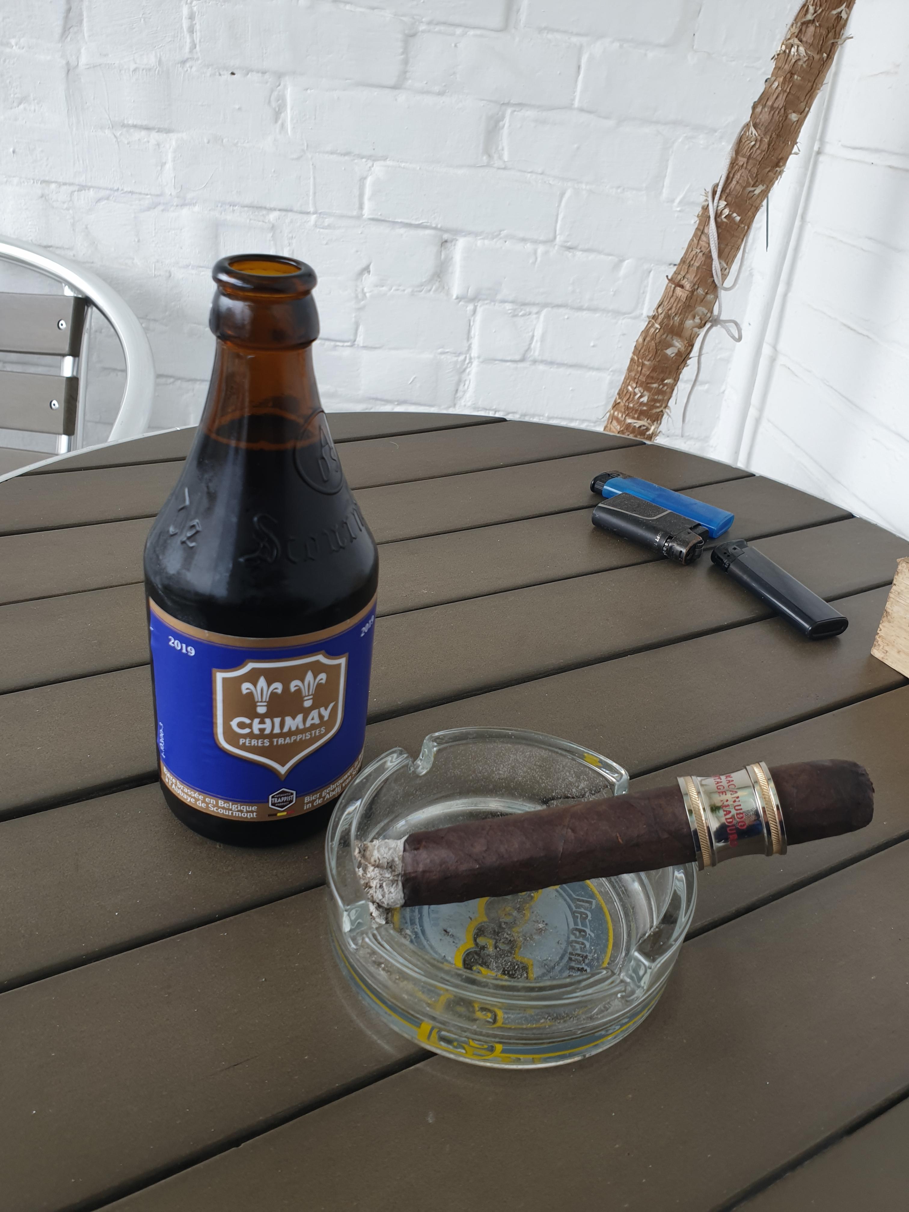 Final cigar and beer before my trip to Armenia r/cigars