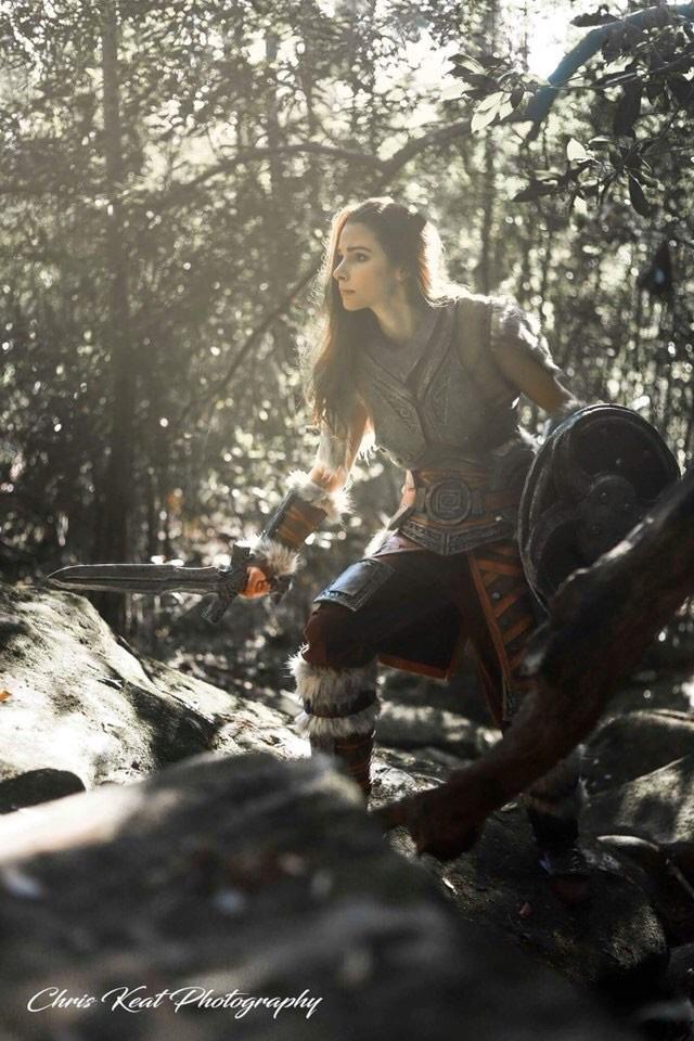 Danielle Debs as Lydia (Skyrim) in steel armour r/armoredwomen