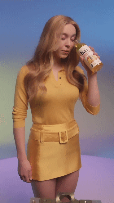 Sydney Sweeney : Celebextra