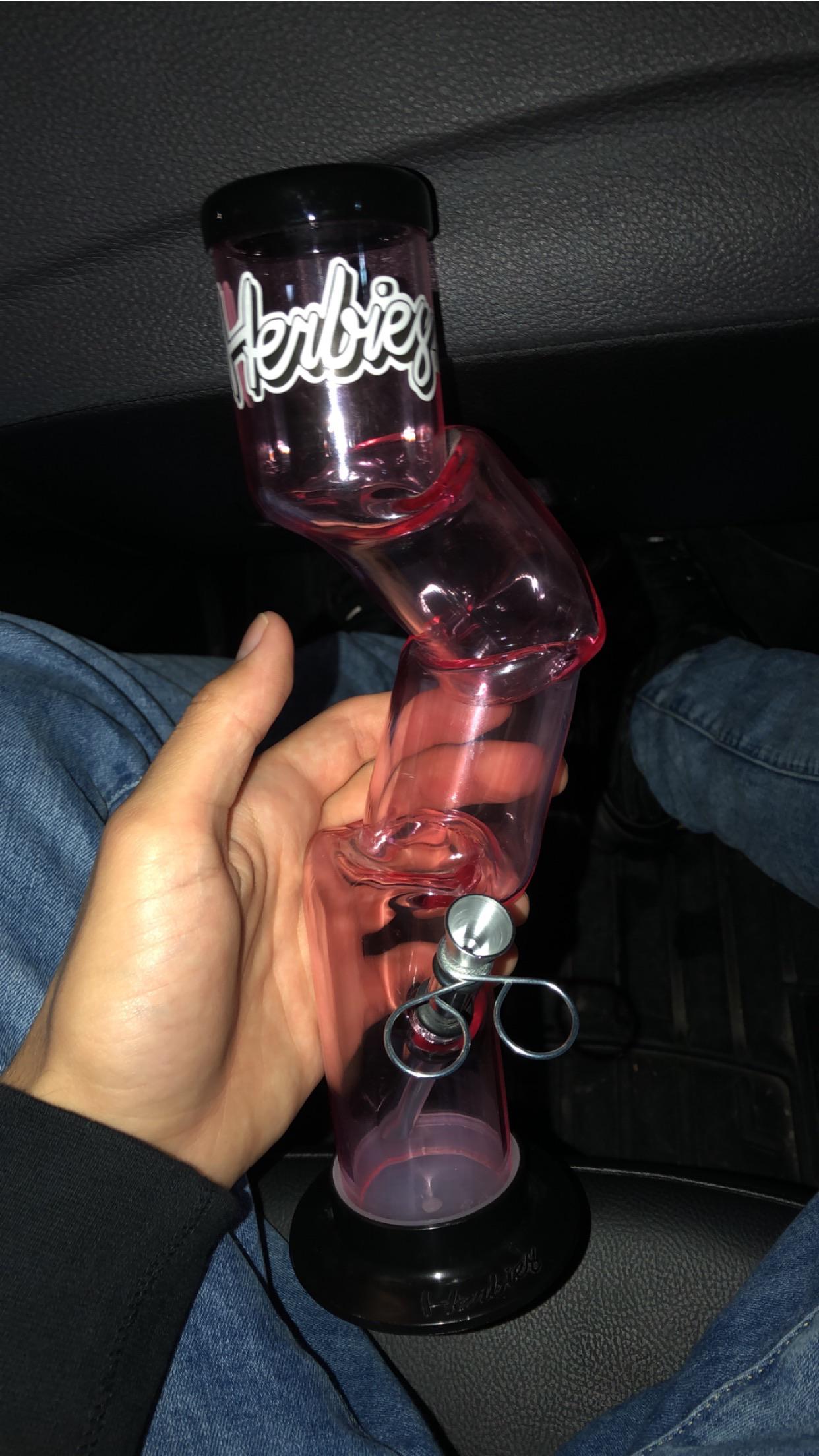 How do I clean an acrylic bong without ruining it? People say that