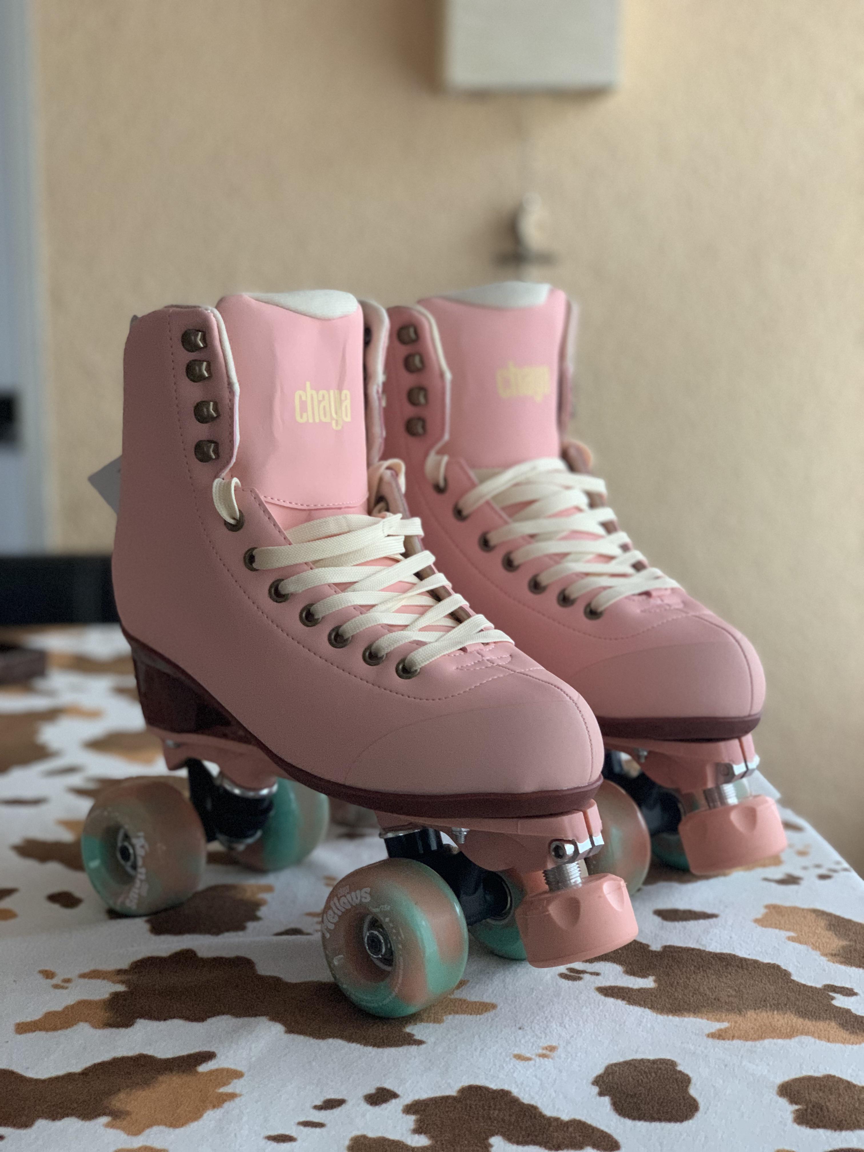 I just received my first roller skates 🛼🥰 Chaya Melrose Elite r