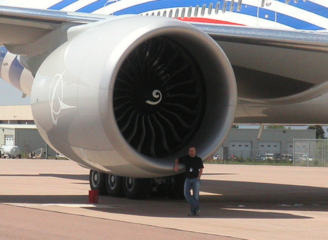 Man Standing Next to the GE90-115B used on the Boeing 777-300ER : r