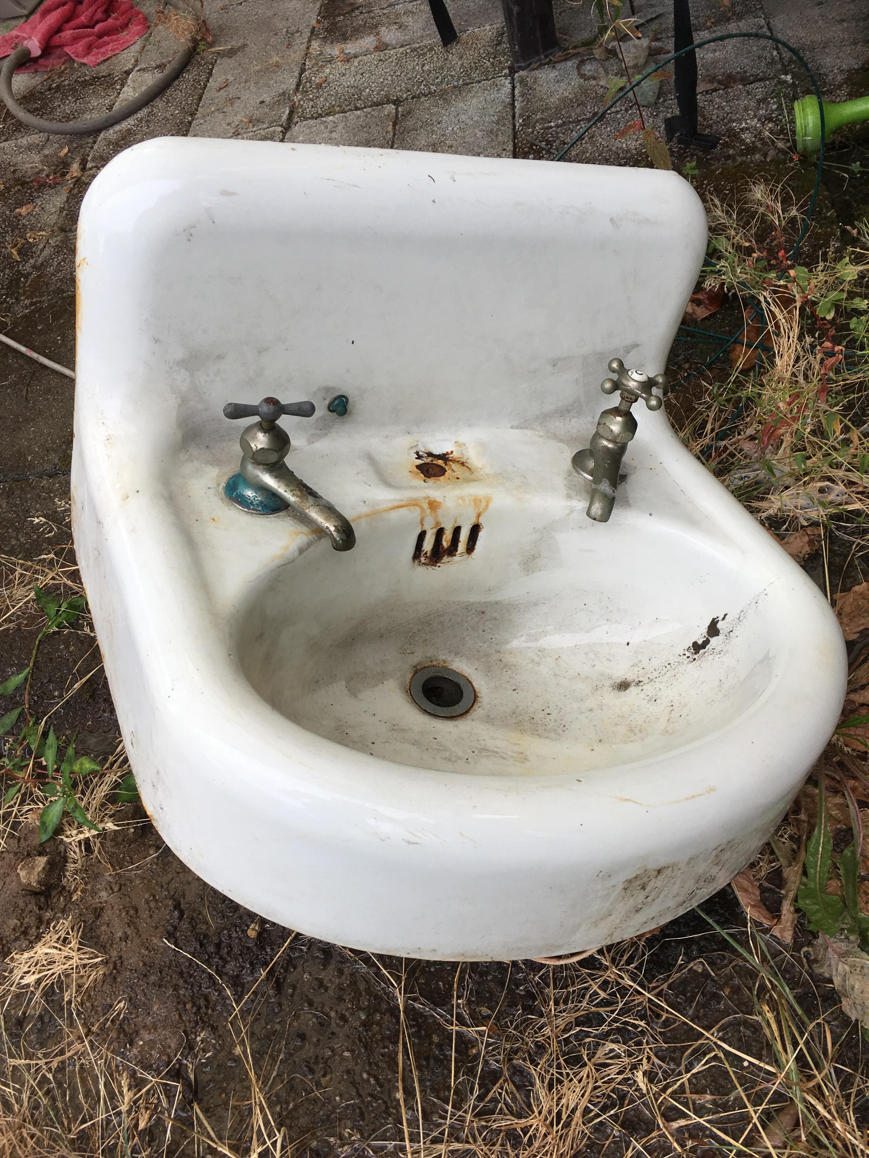 1927 Crane sink, any ideas on worth? Antiques