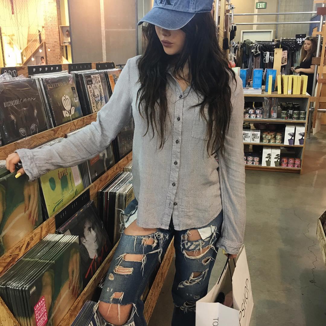 Ripped Jeans r/McKaylaMaroney