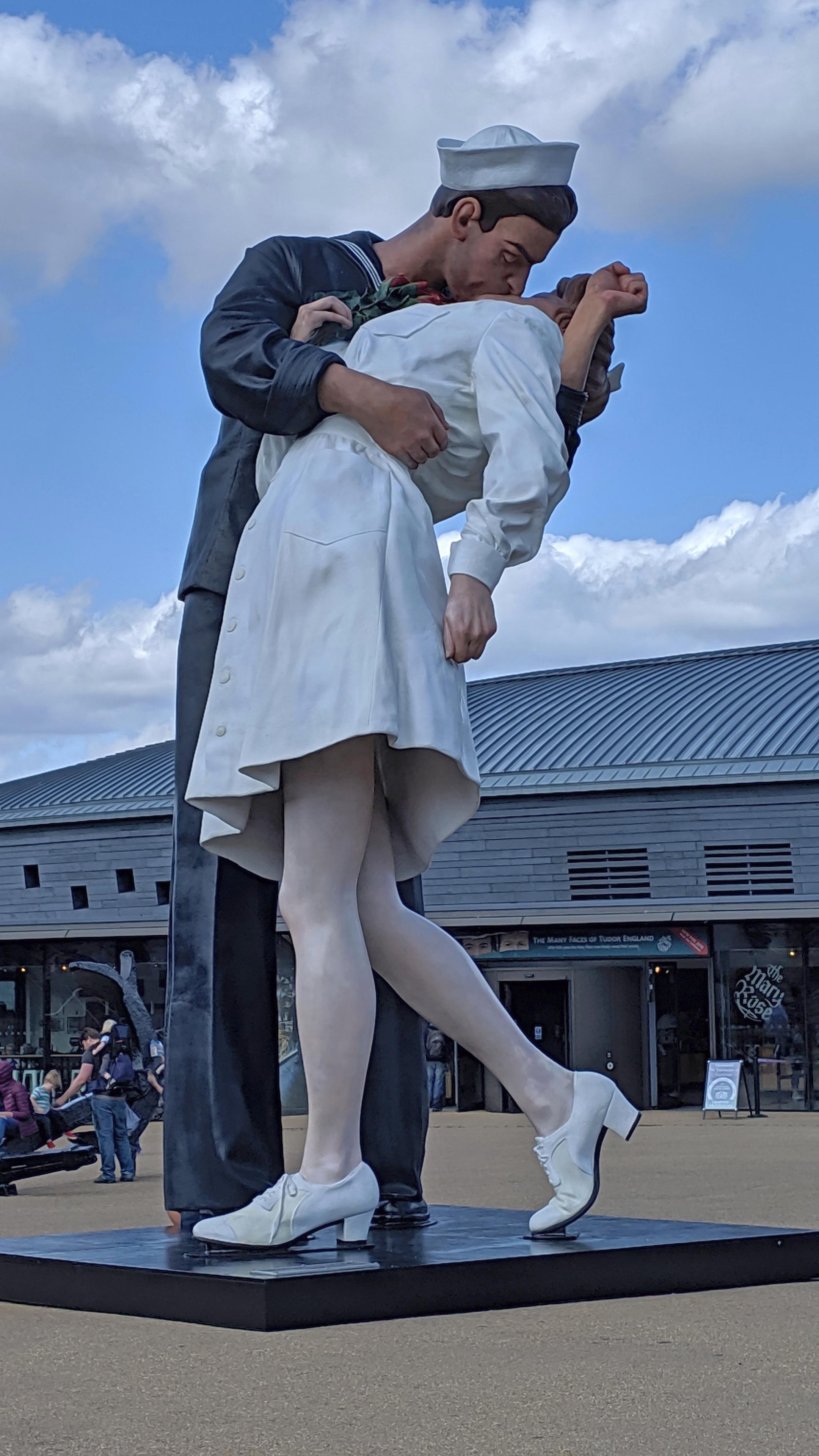 Iconic statue at Portsmouth Historic Dockyards. (OC). r/CasualUK