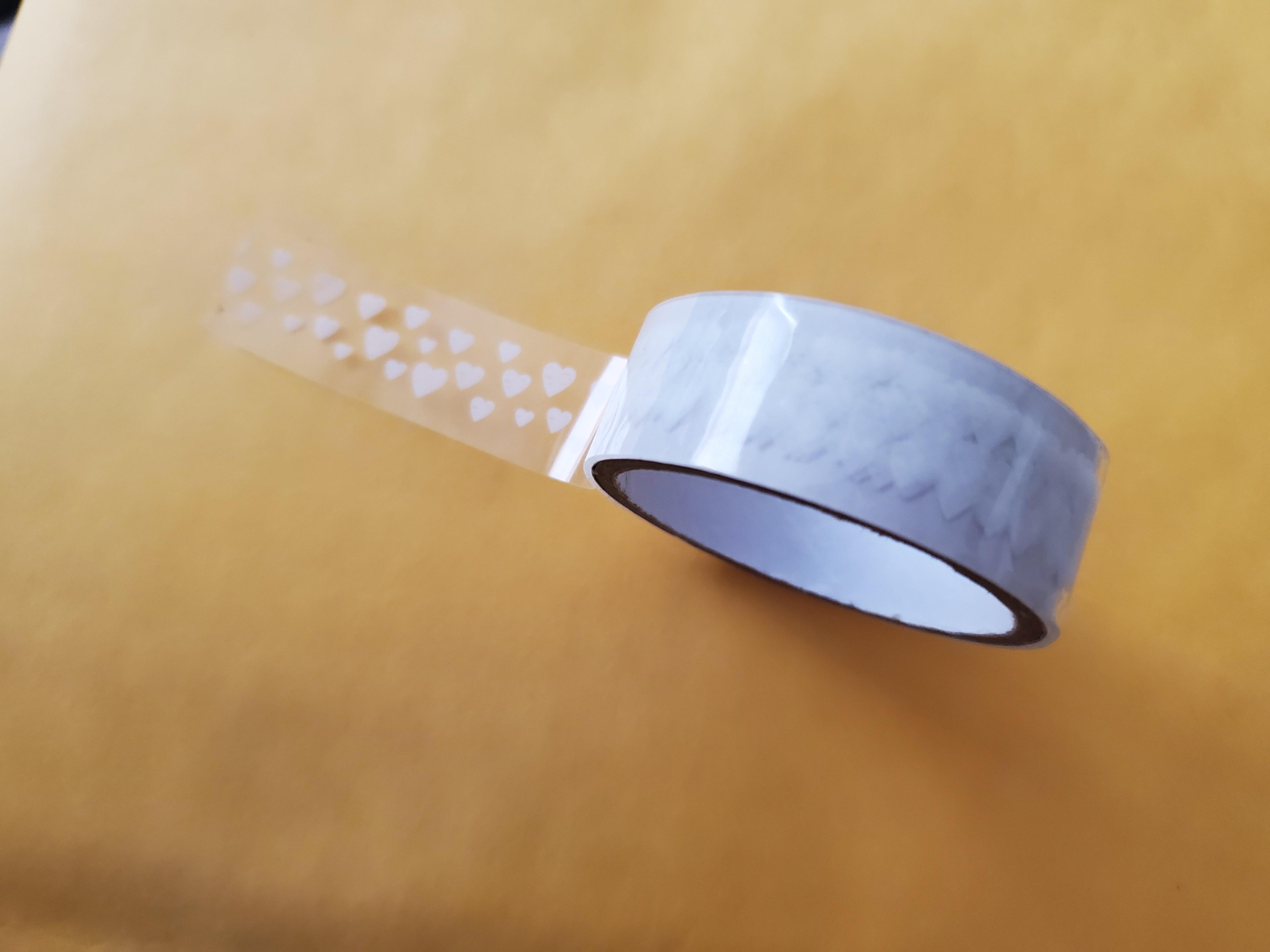 I got this roll of washi tape from the Japan section back in November 2018, and I want more of