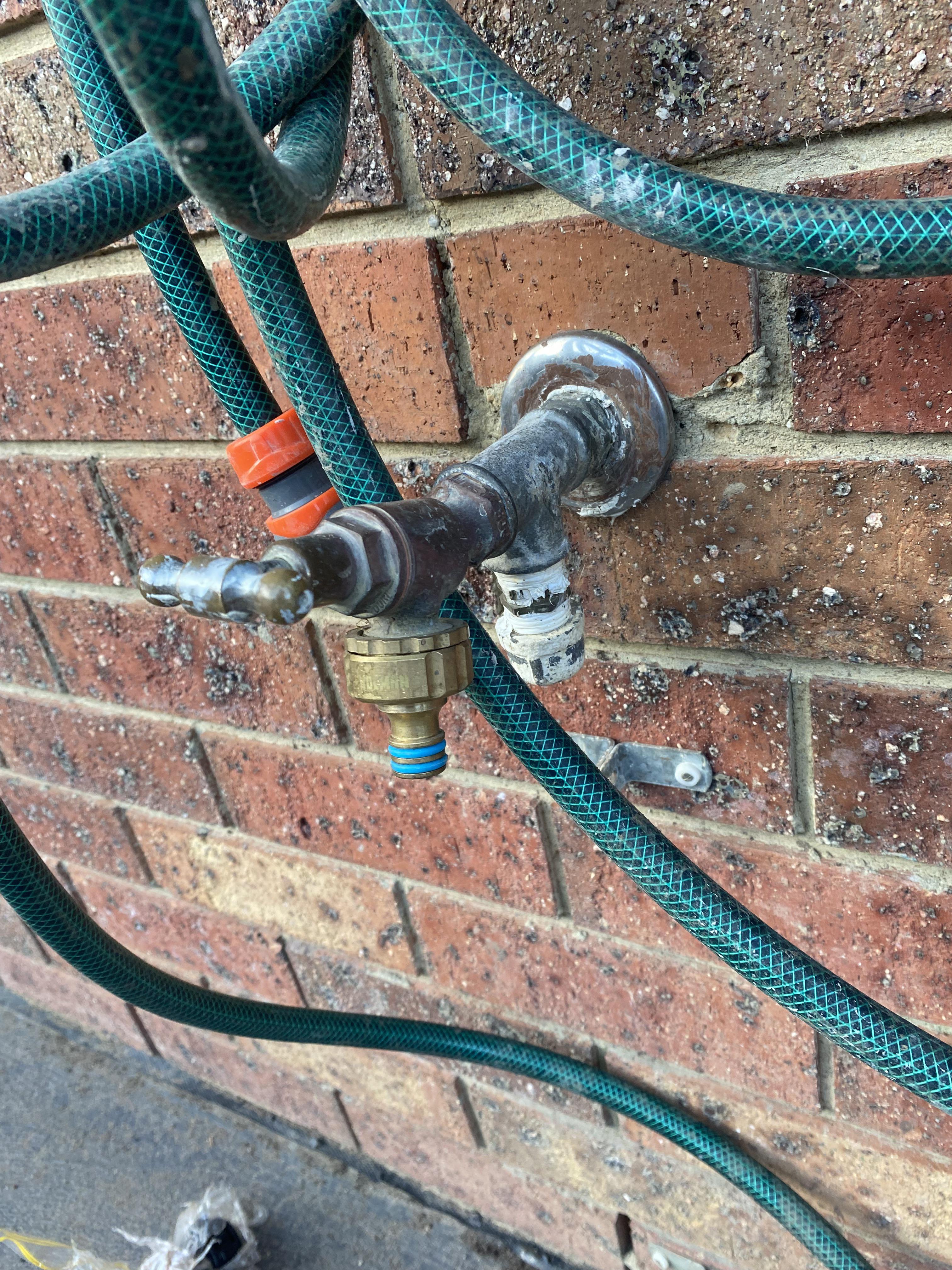 Turning your water off, to replace a tap r/AusRenovation
