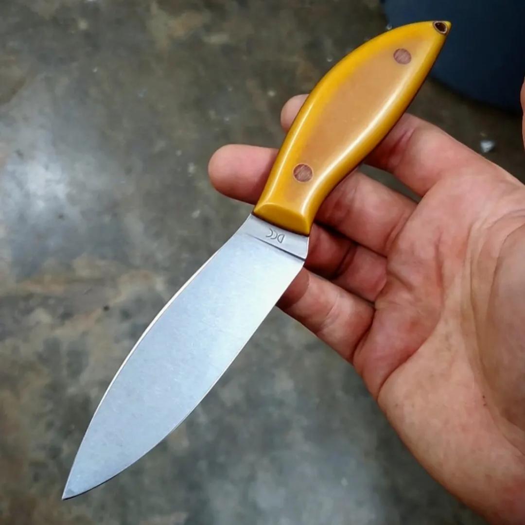 Grohmann Style Canadian Belt Knife. gotta love them curves r/knives