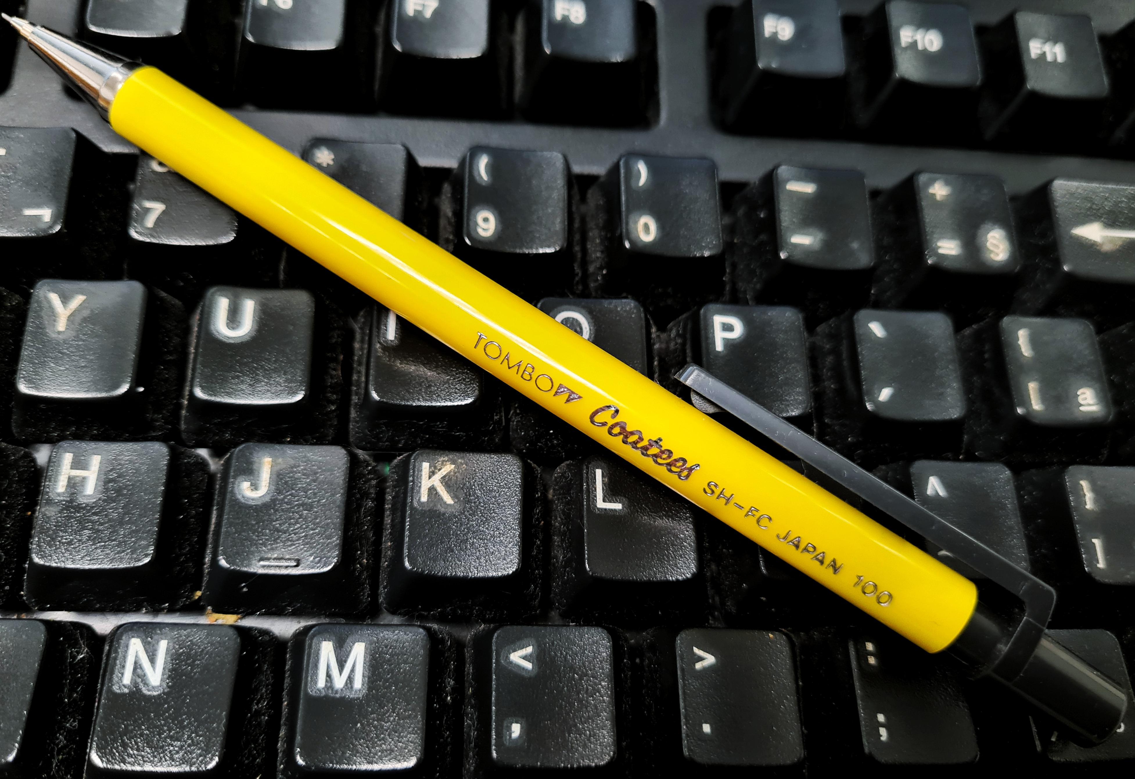 The cheapest pencil I've bought (0,60 USD Maybe) and amazing for day to