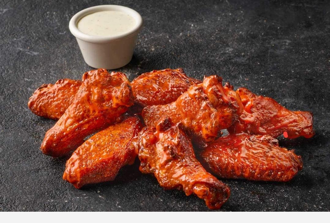 Calories in 8 Papa John's chicken wings, no skin, no sauce, just the