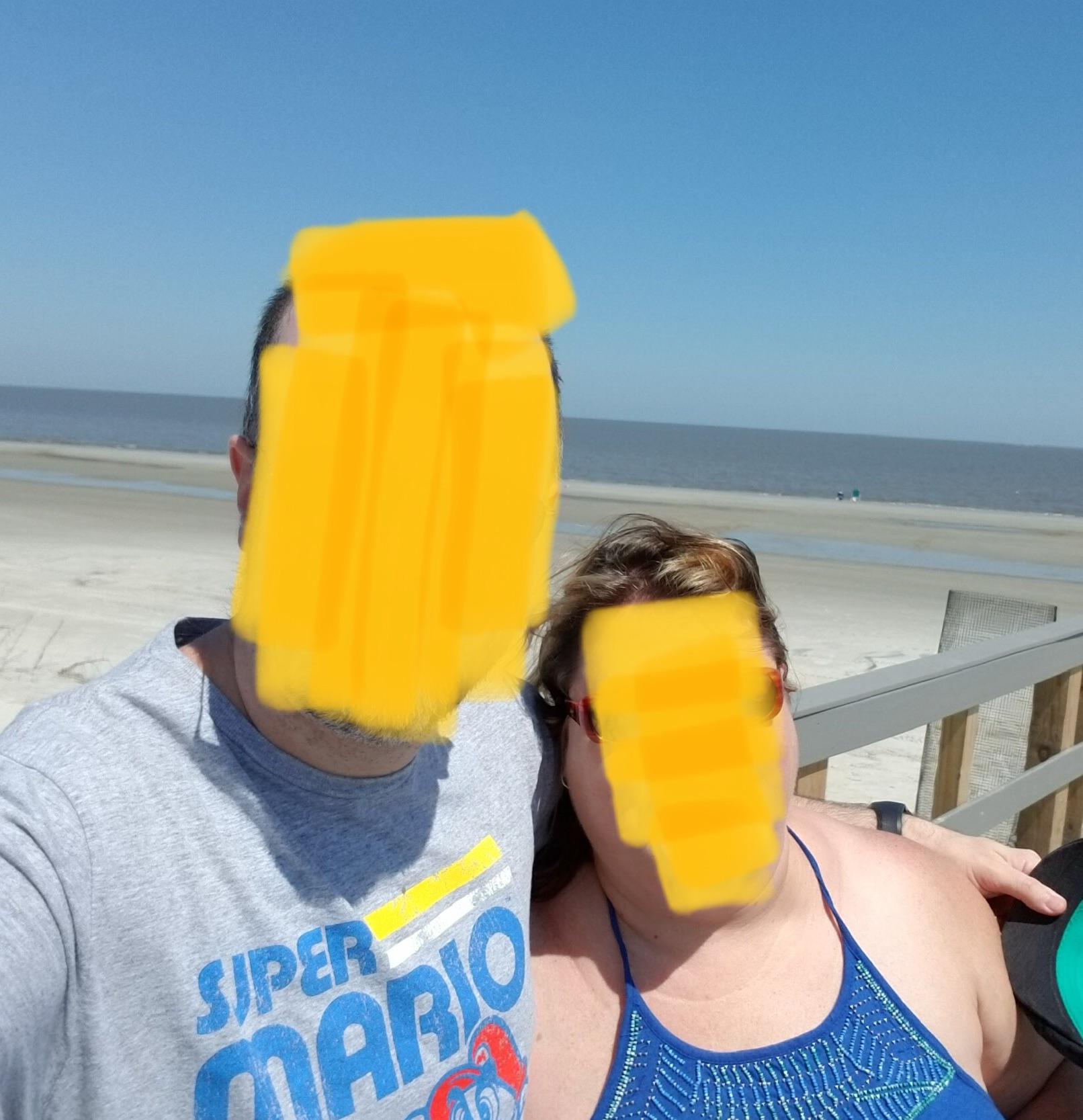 [40’s Couple LFM] to hang out naked with us tonight, watch porn with us