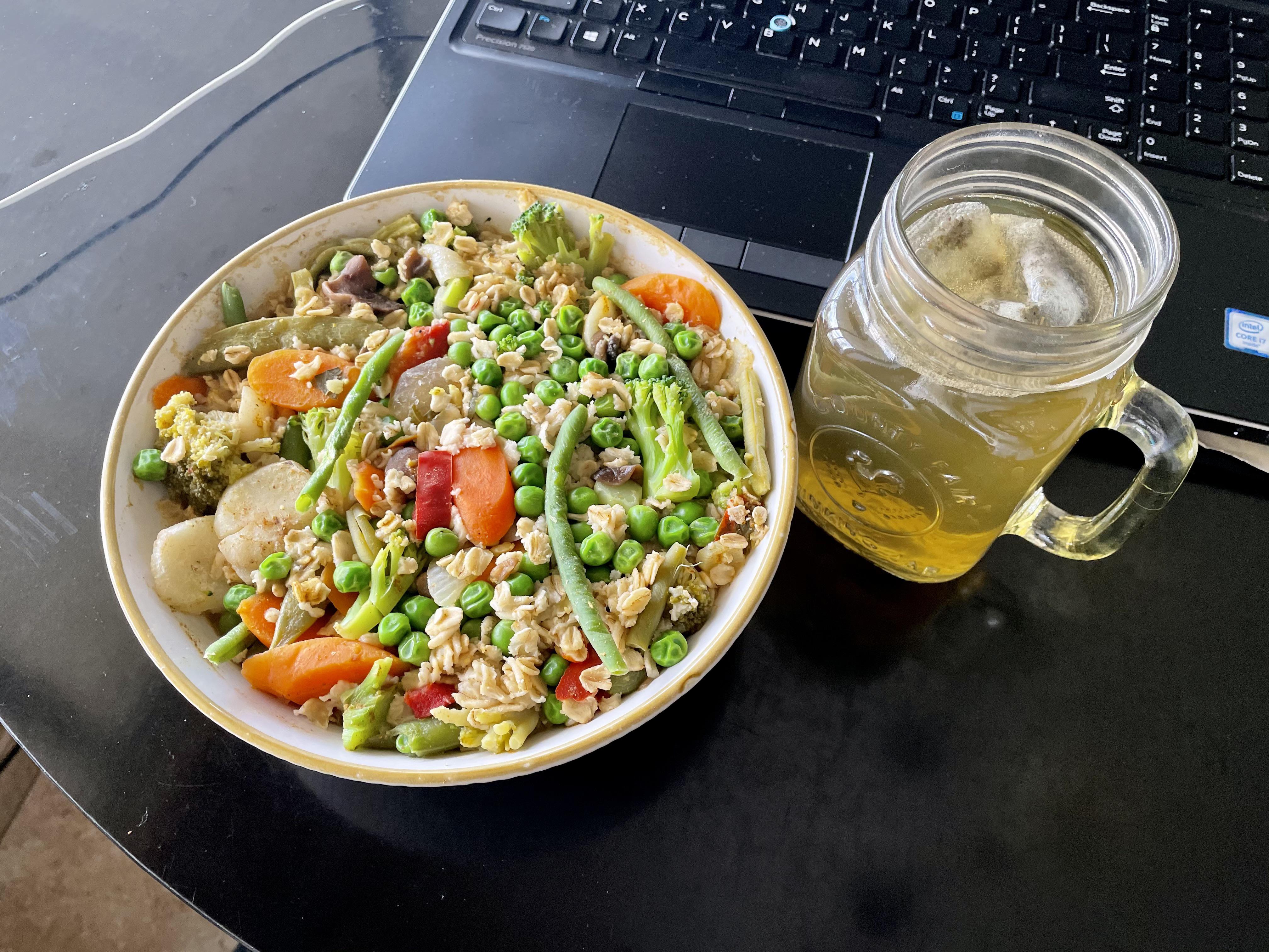 Masala oats and green tea in microwave! r/PlantBasedDiet