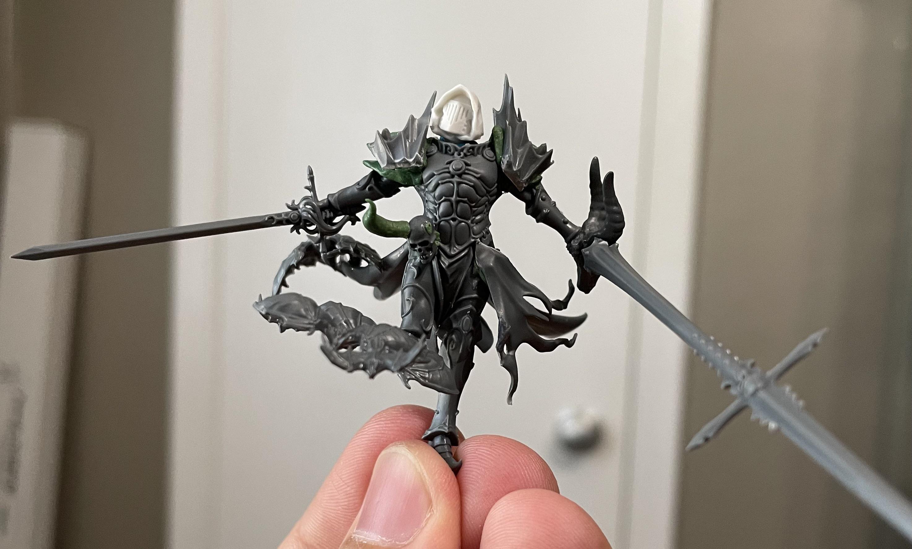 Vampire Lord for Zombie Dragon conversion. His right leg bats