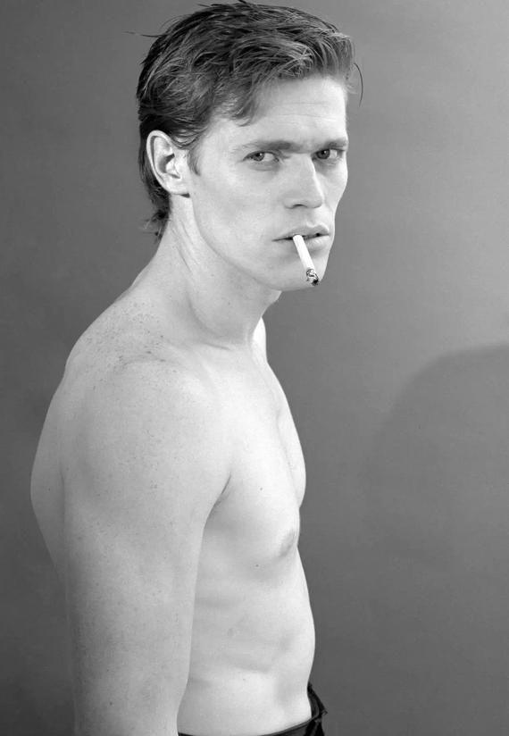 Young Willem Dafoe could absolutely get it. r/VintageLadyBoners