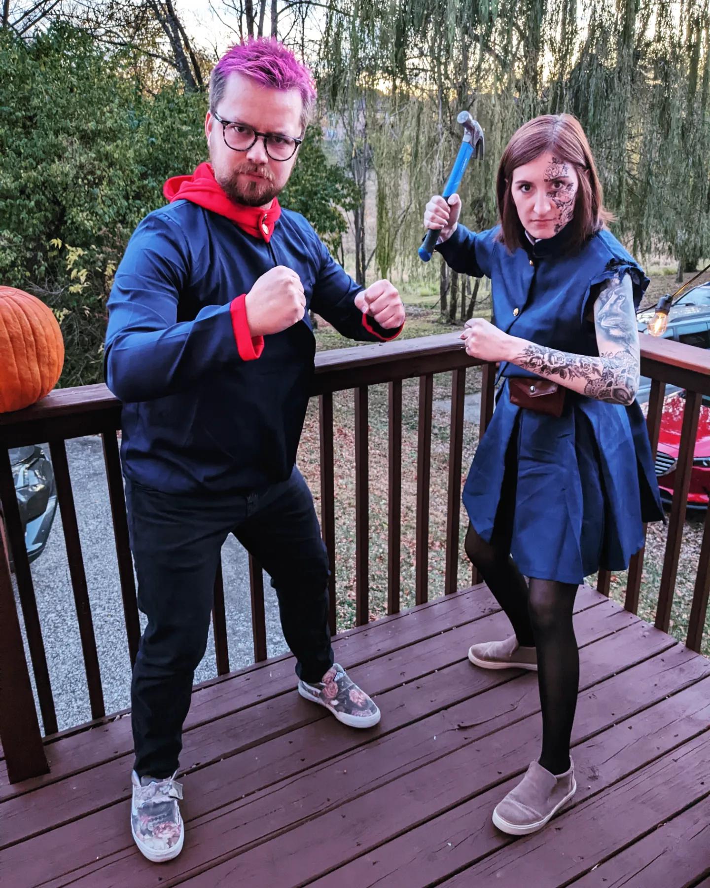 Our couples costume this year! r/JuJutsuKaisen