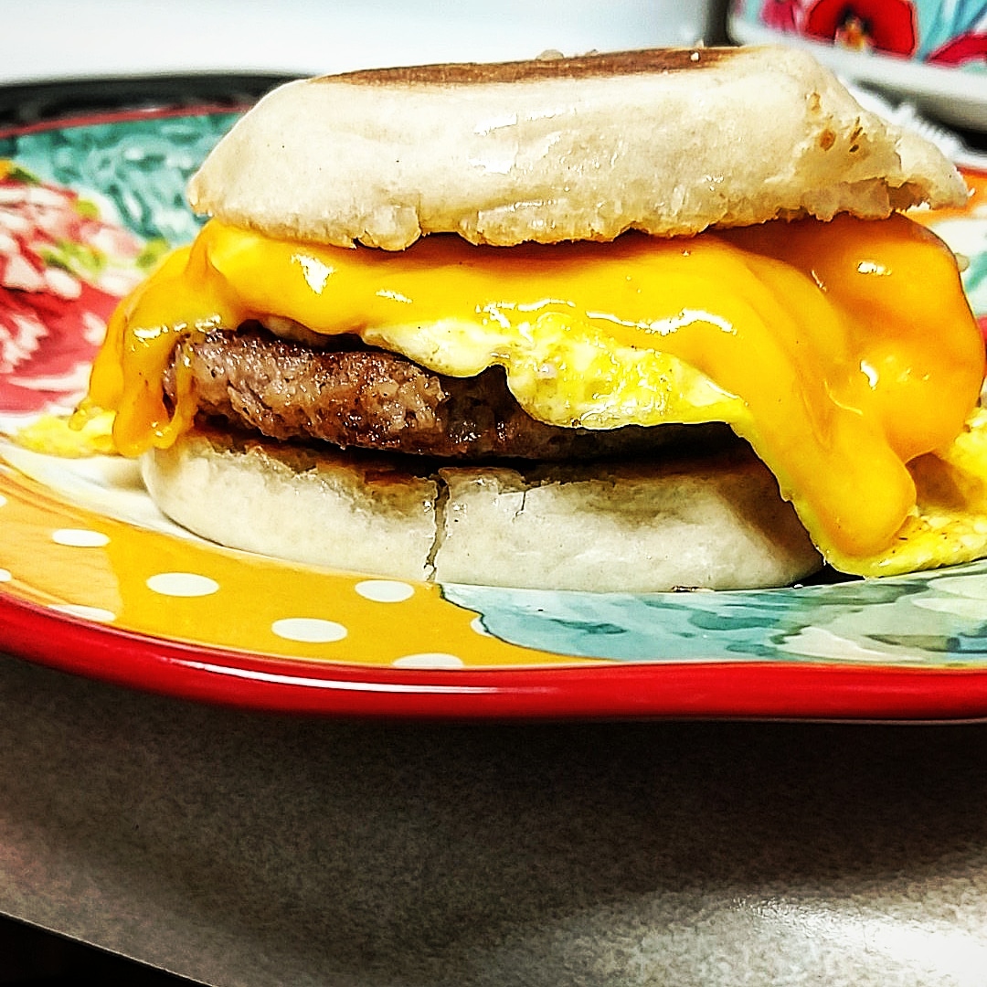 [Homemade] Sausage Egg and Cheese English Muffin r/food