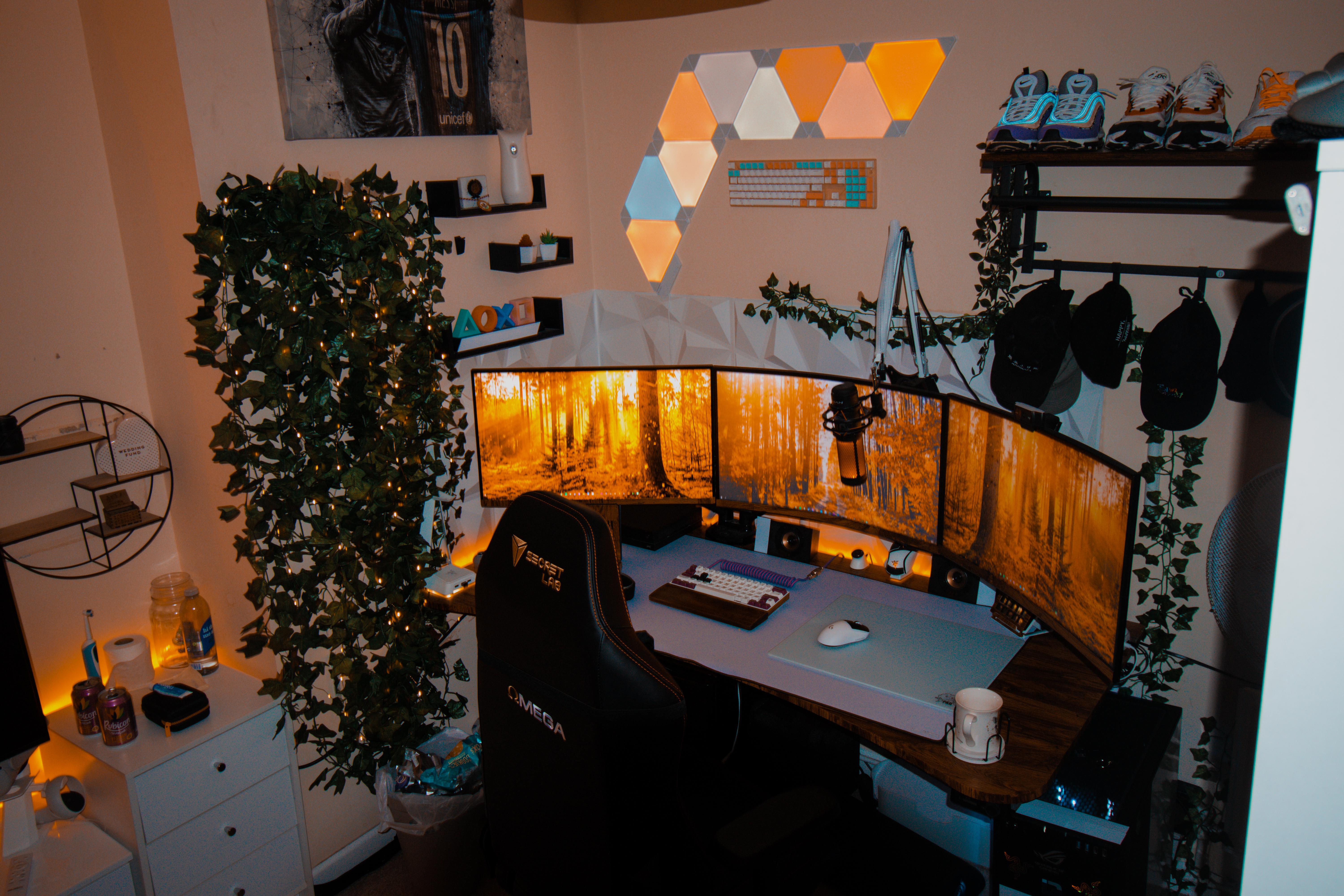 small bedroom setup, any tips on how i can make it better? ) r/setups