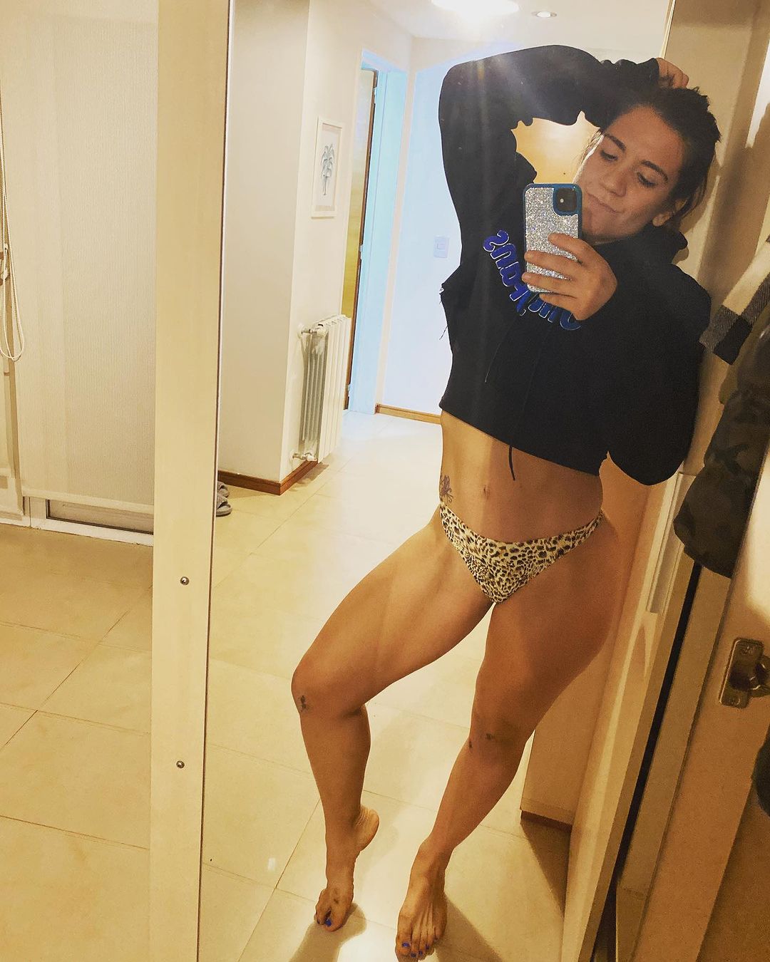 Ailín Pérez selfie : WomenOfWrestlingPlot