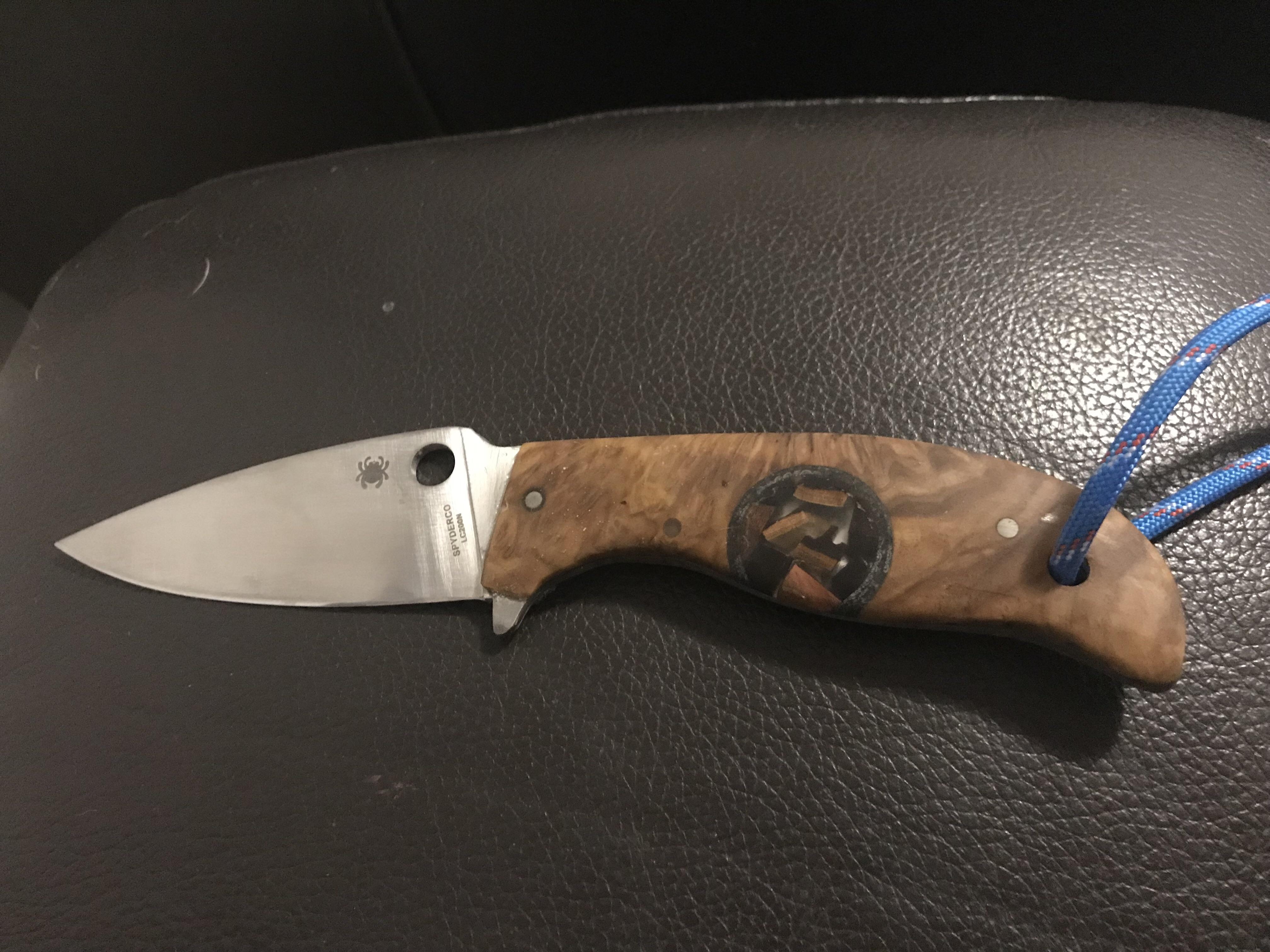 Spyderco LC200N Mule with Brown Malee Burl, Floating offcut insert, raw