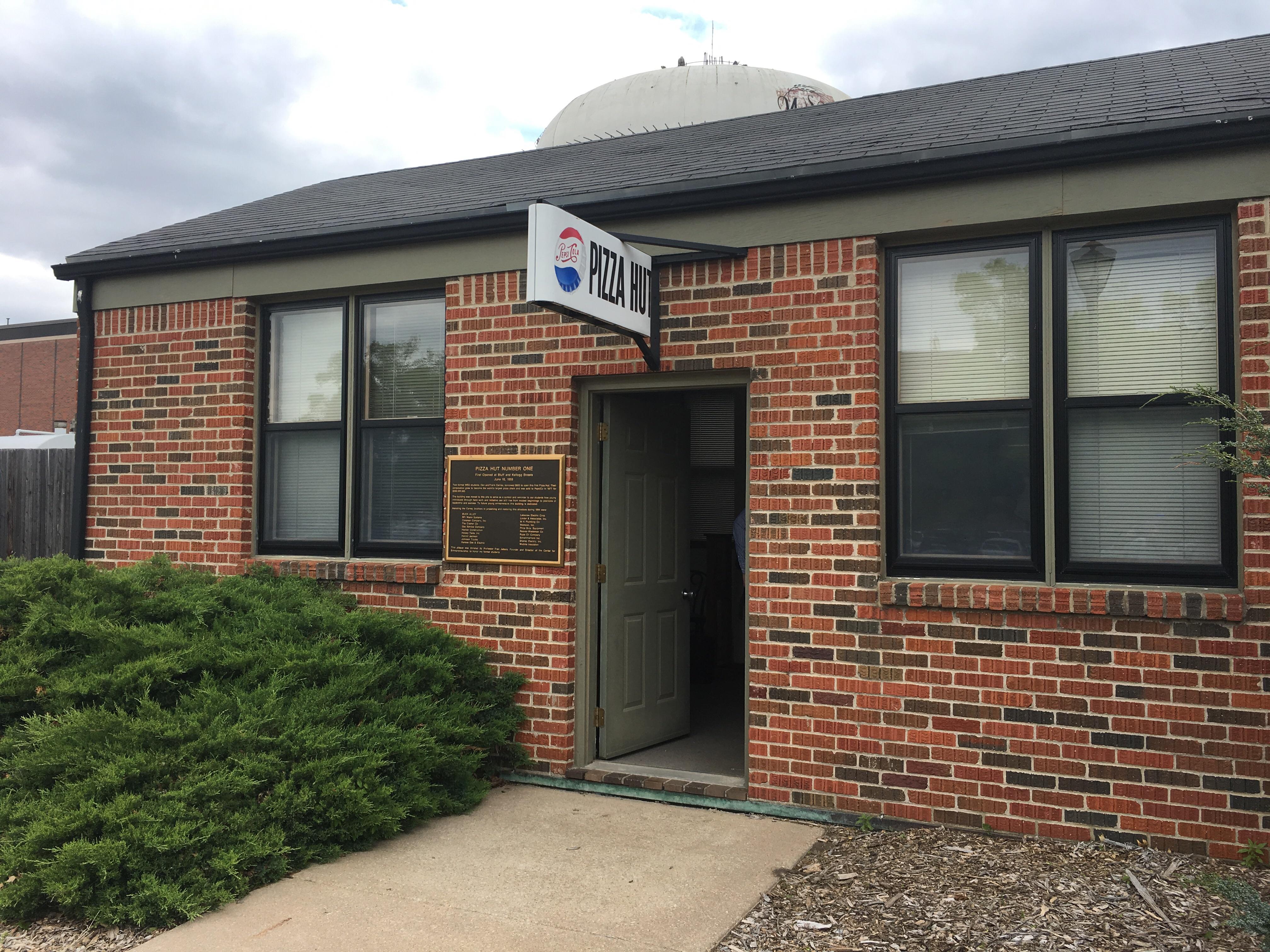 Outside the original Pizza Hut in Wichita, KS r/nostalgia