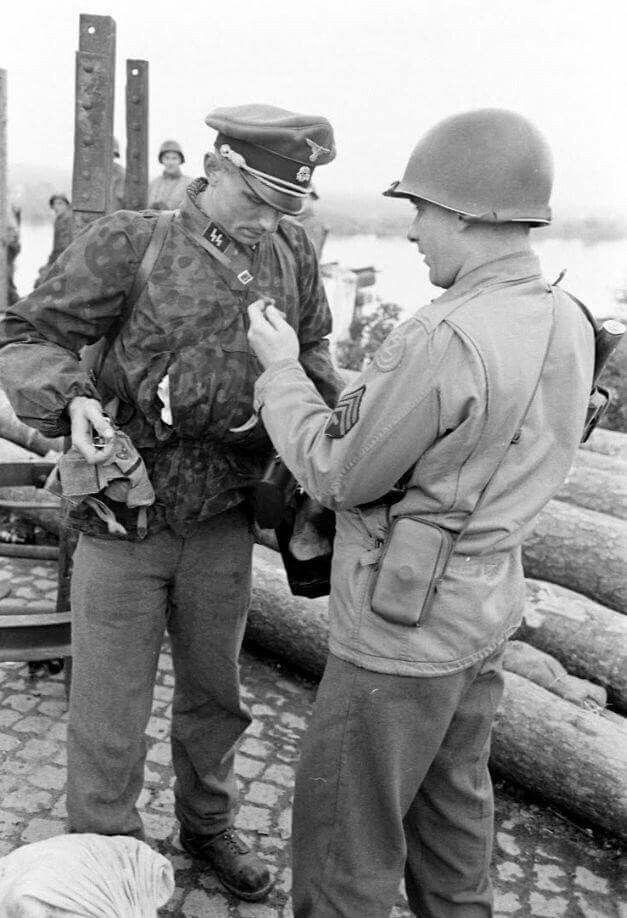 Surrender at the Elbe, 1945 r/wwiipics
