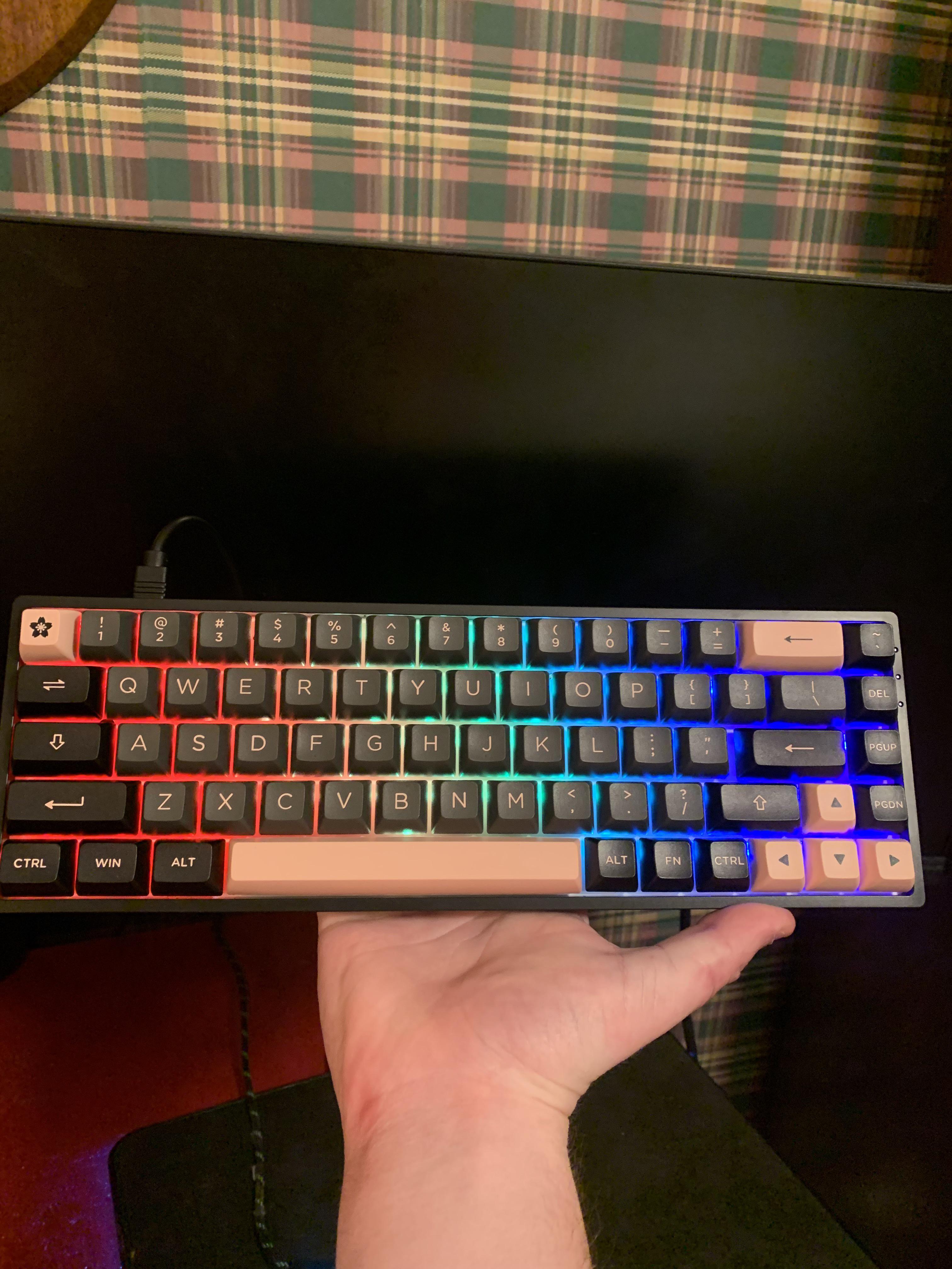 First Mechanical Keyboard Akko 3860 B with with the jelly pink switches. So much better than