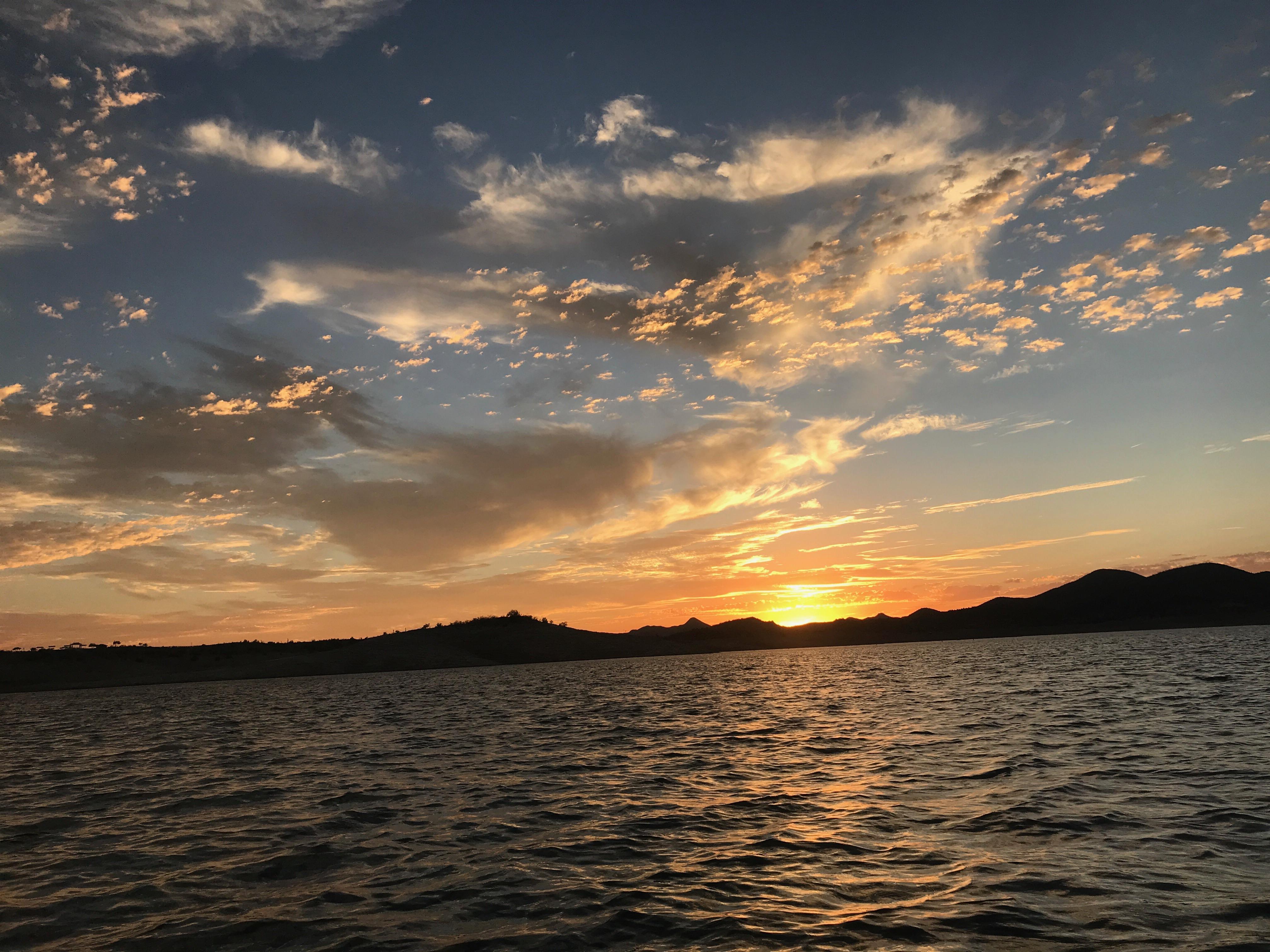 Lake pleasant sunset tonight. r/phoenix