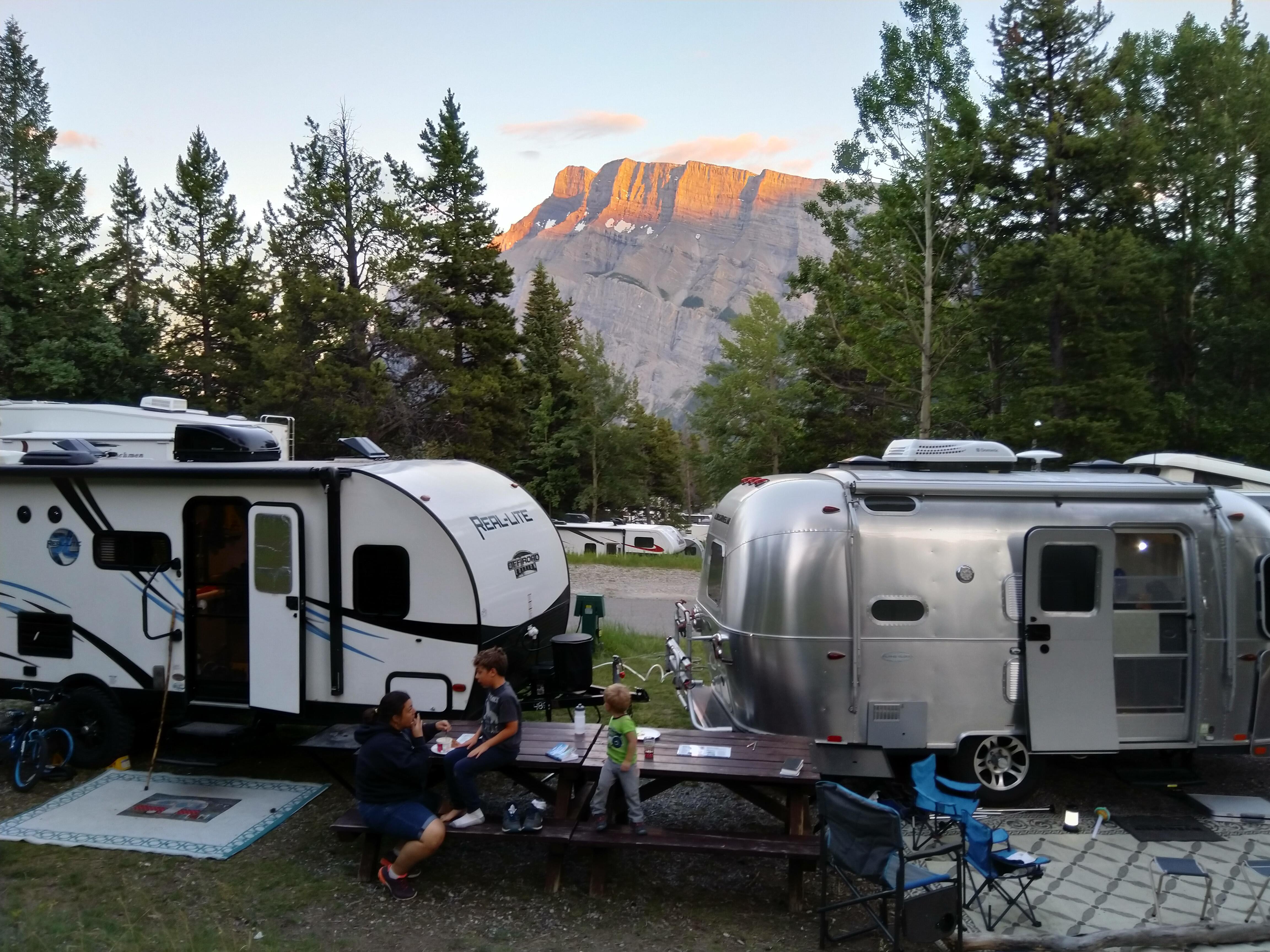 Camping with friends in Banff r/GoRVing