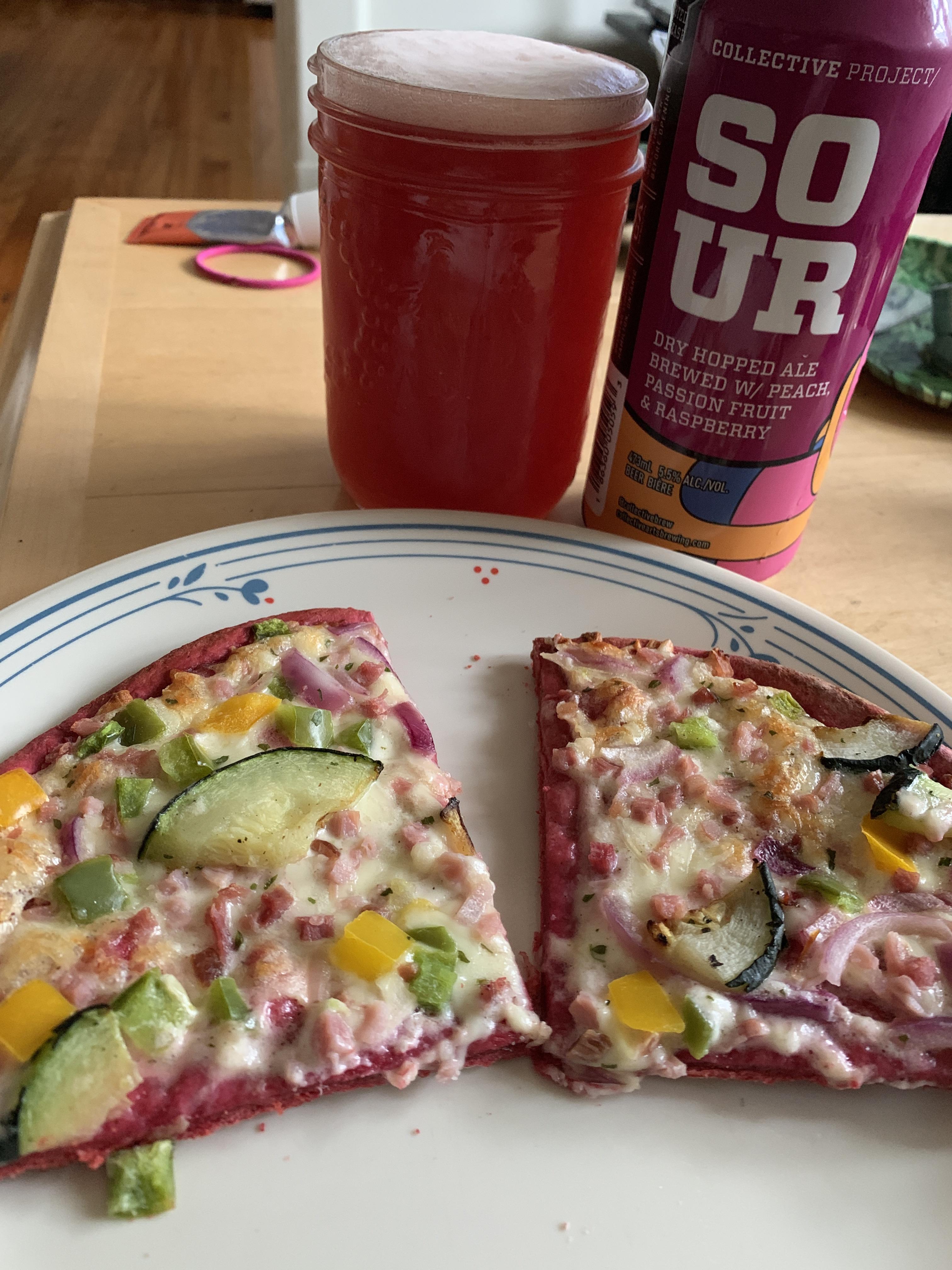 Dr Oetker beet crust pizza w/ Collective Project Sour 👍🏻 r/beerandpizza