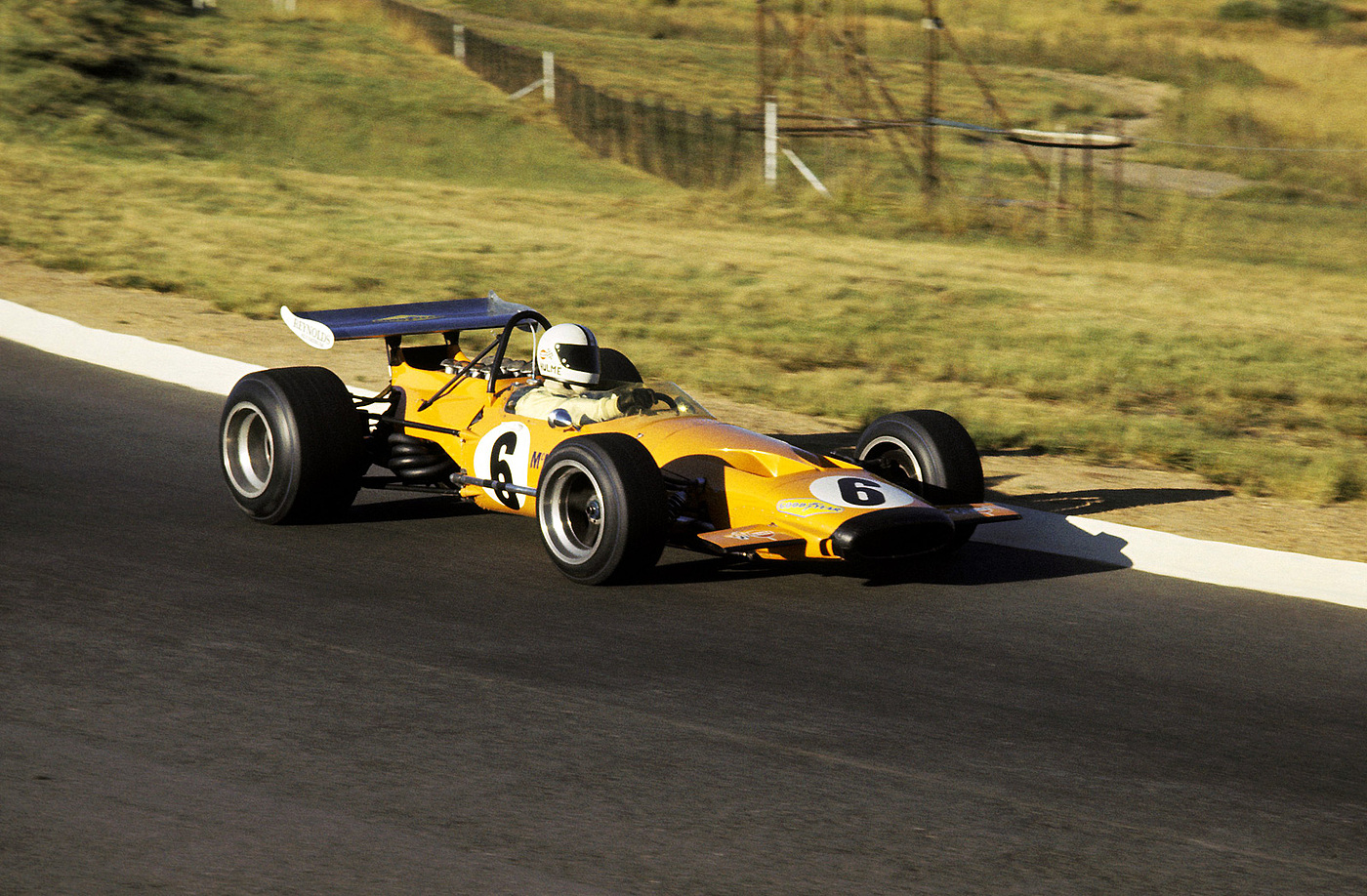 On This Day in 1936 Denny 'The Bear' Hulme was born r/formula1