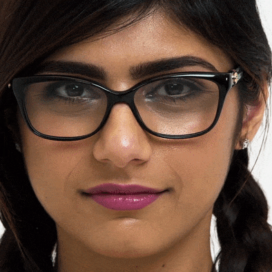 Mia gif 1 : MiaKhalifaX