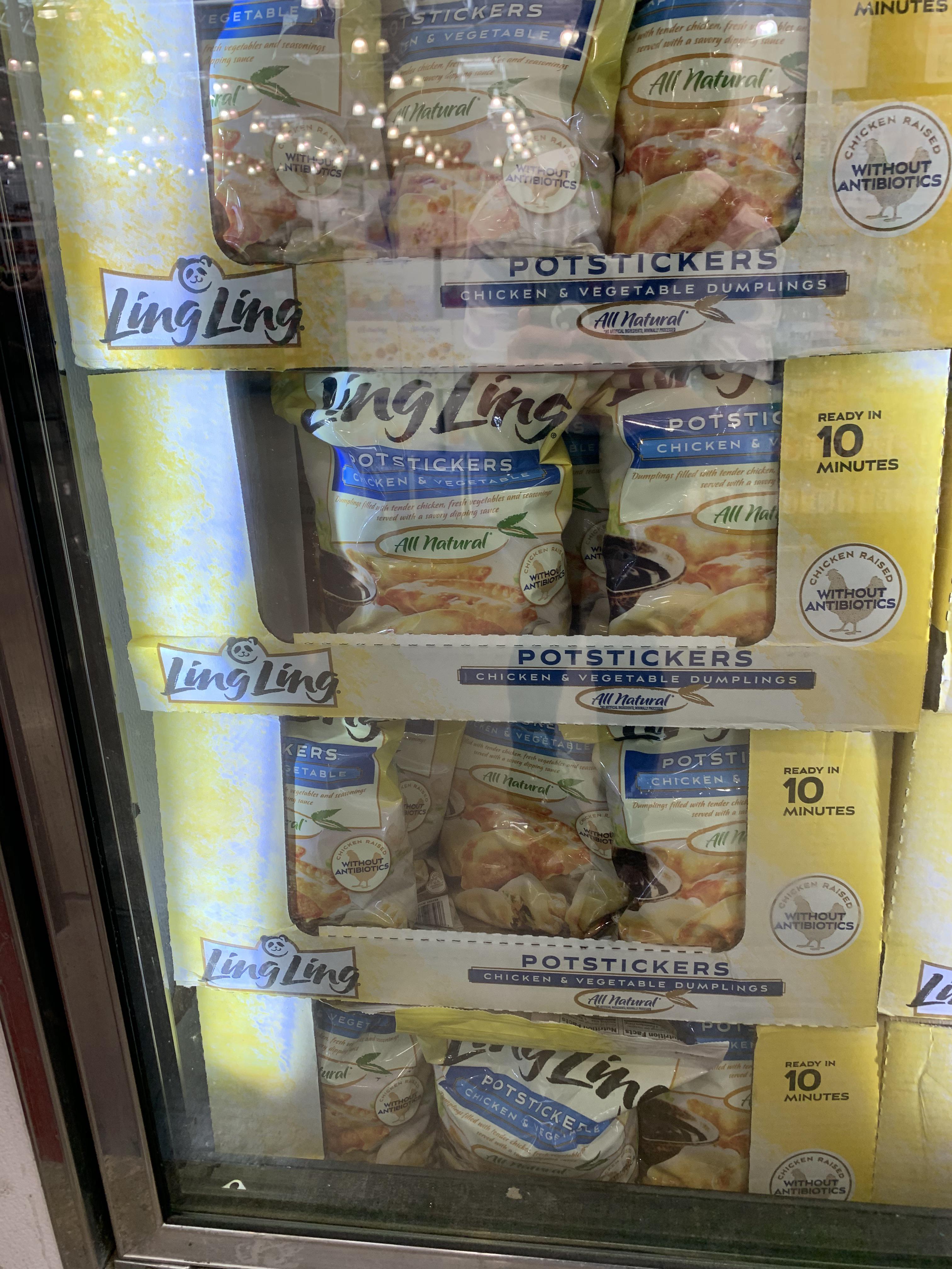 ling ling has abandoned violin and turned to selling potstickers at