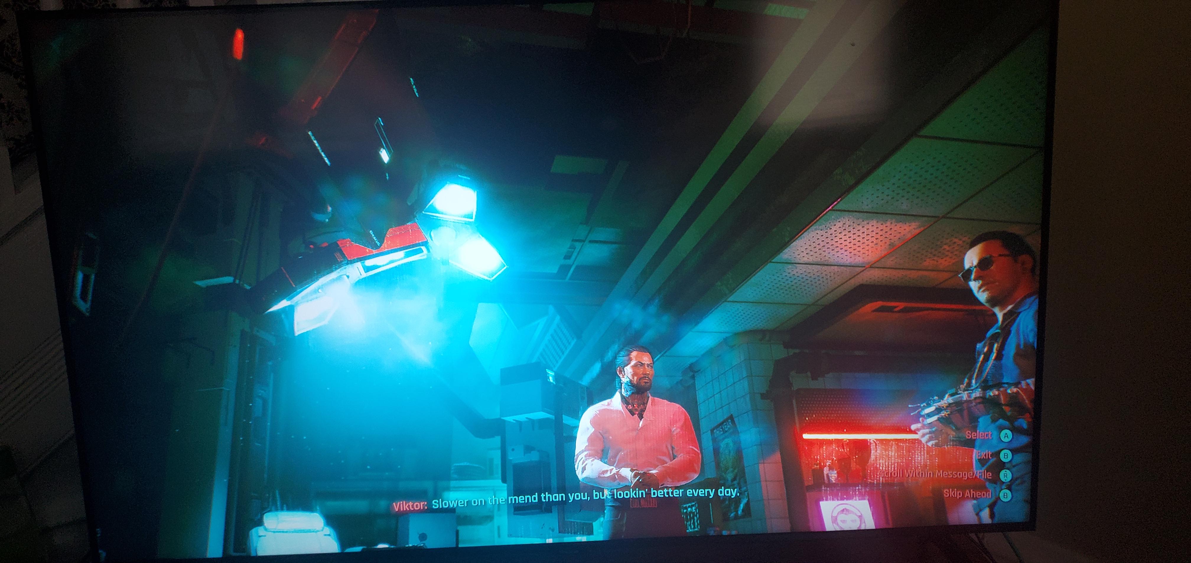 Permanent glitch on Cyberpunk. Side option menu never goes away even