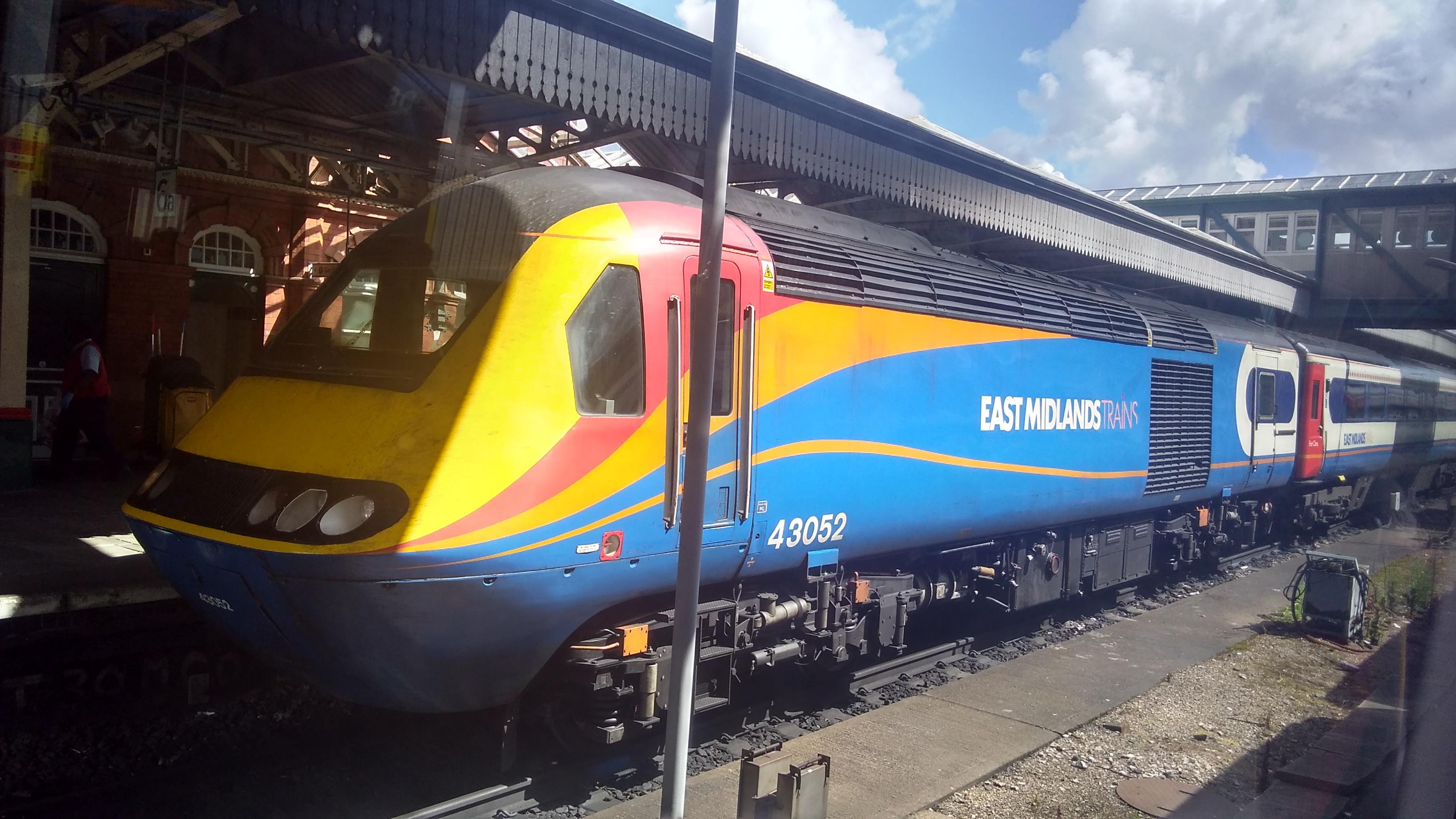 East Midlands Trains Class 125 HST at Nottingham [3264 x 1836] r