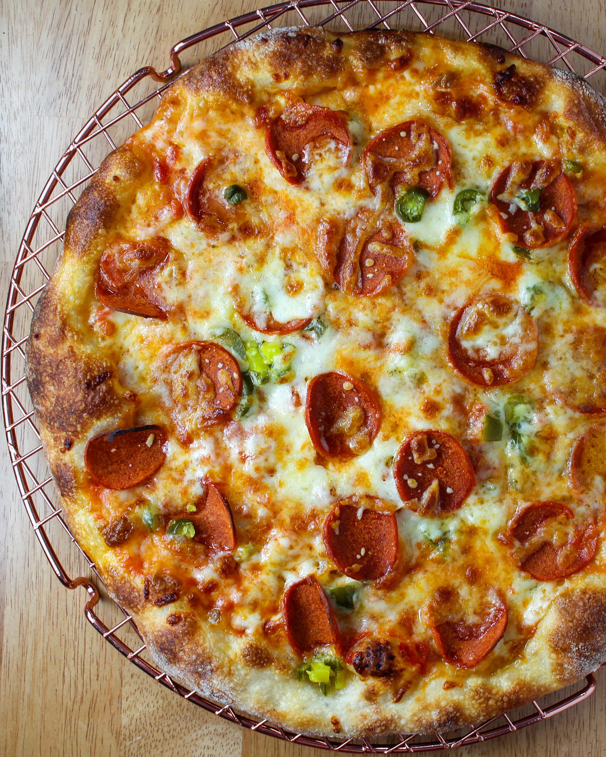 [Homemade] Pepperoni & Jalapeno Pizza r/food