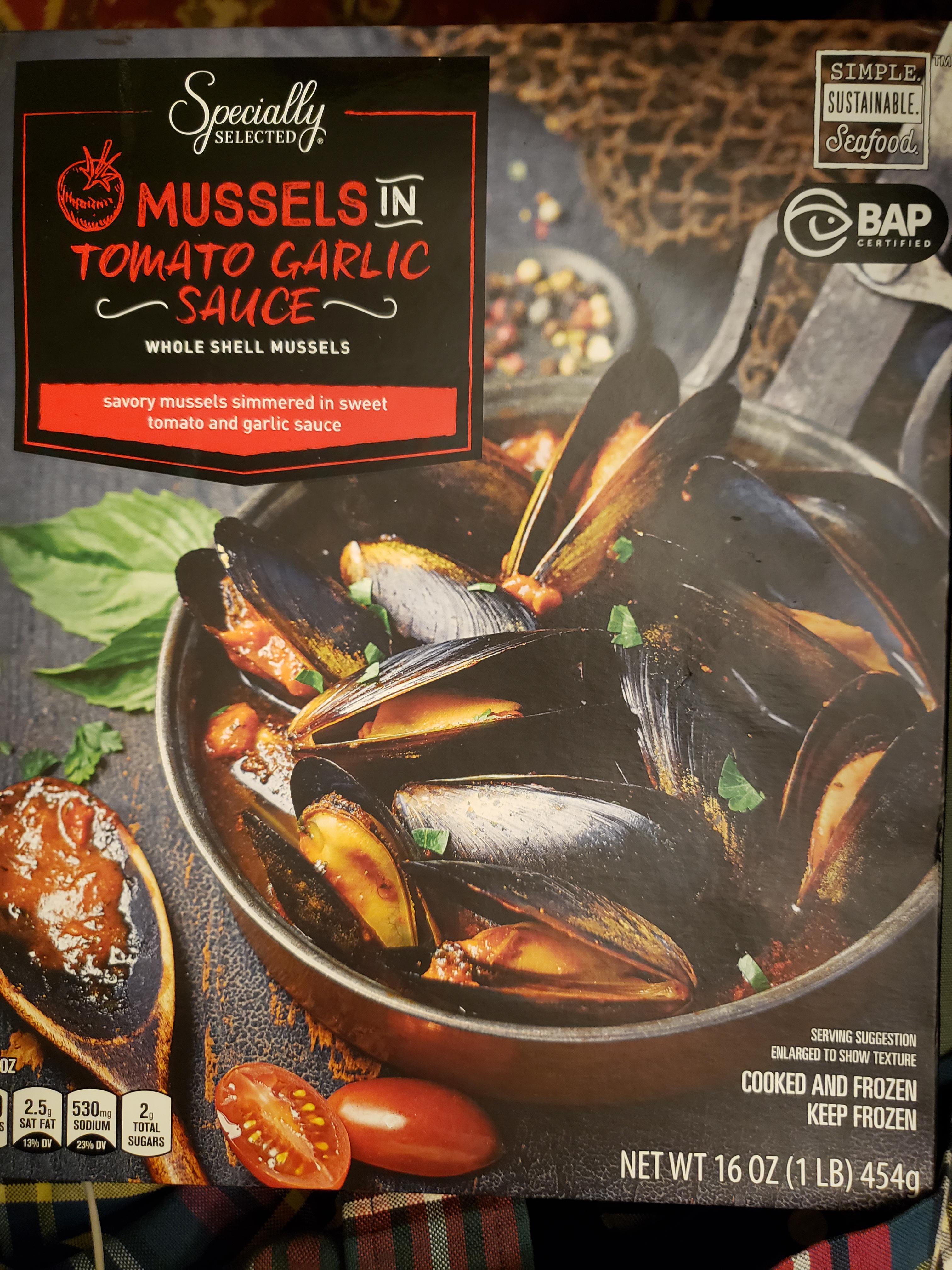 Mussels in Tomato Garlic Sauce Whole Shell Mussels. Had these for