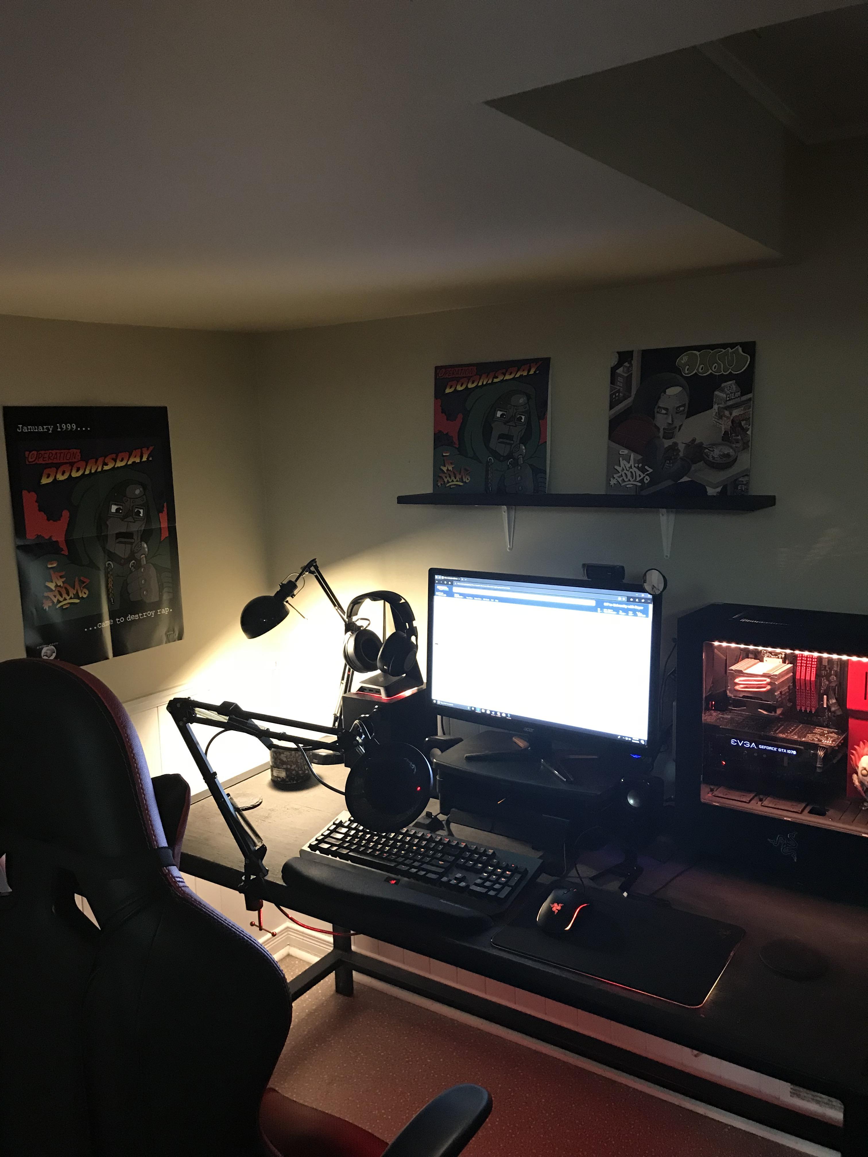 Just got the shelf up. Curved monitor coming soon. r/battlestations