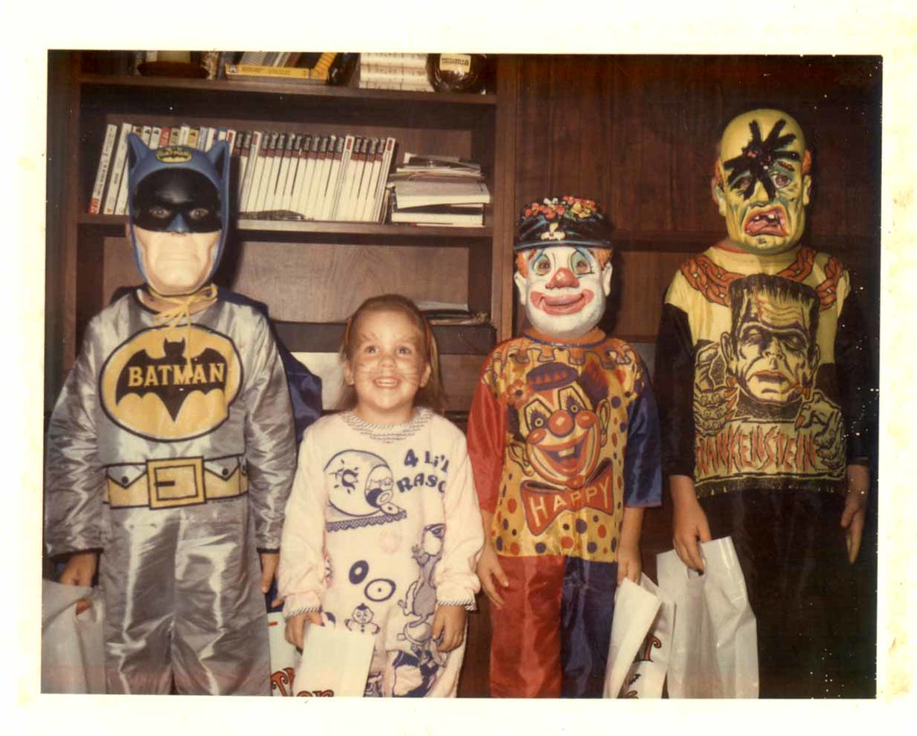 1970's halloween with plastic masks r/OldSchoolCool