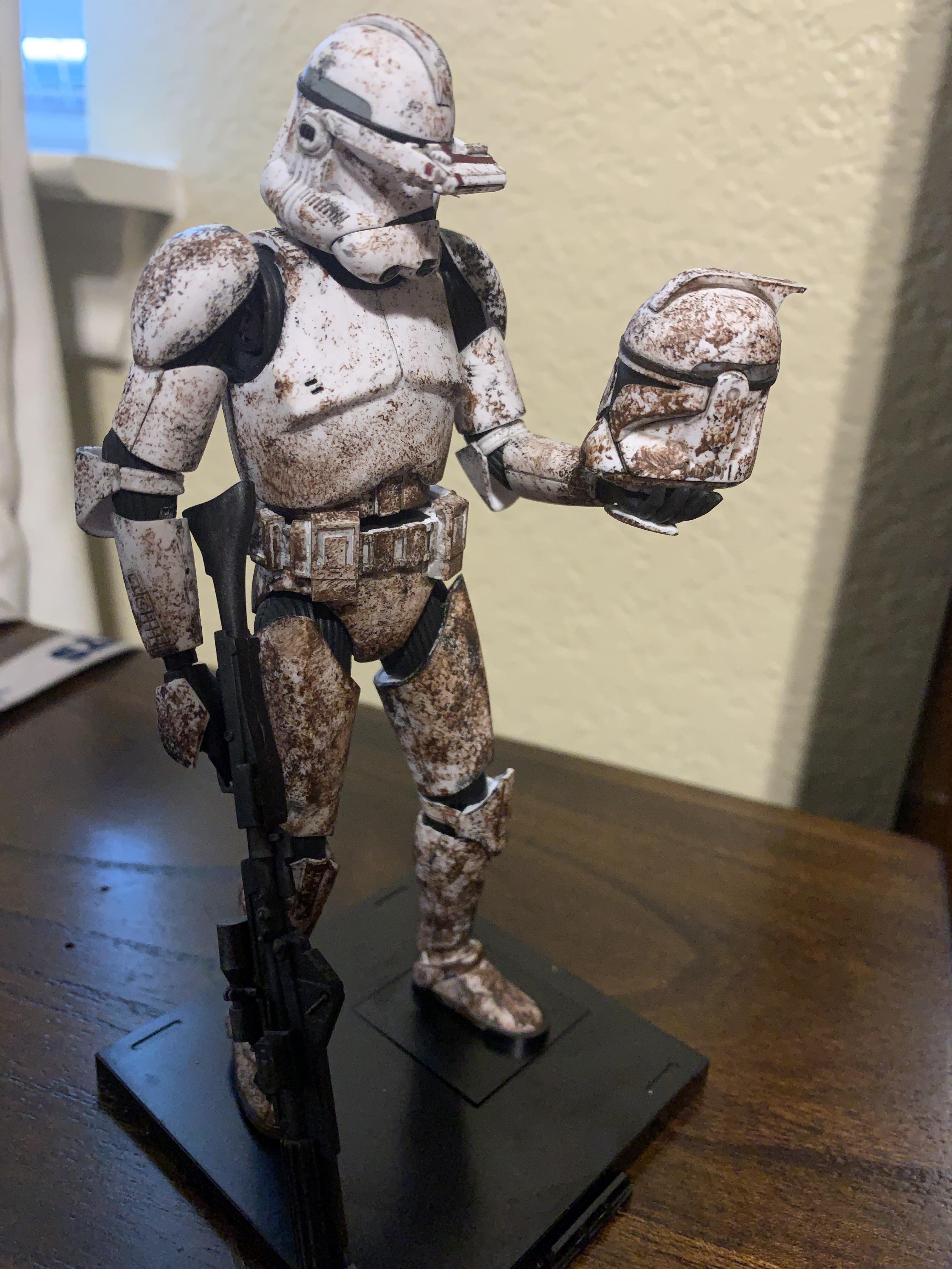 I made my first ever custom bandai clone trooper. And i just wanted it