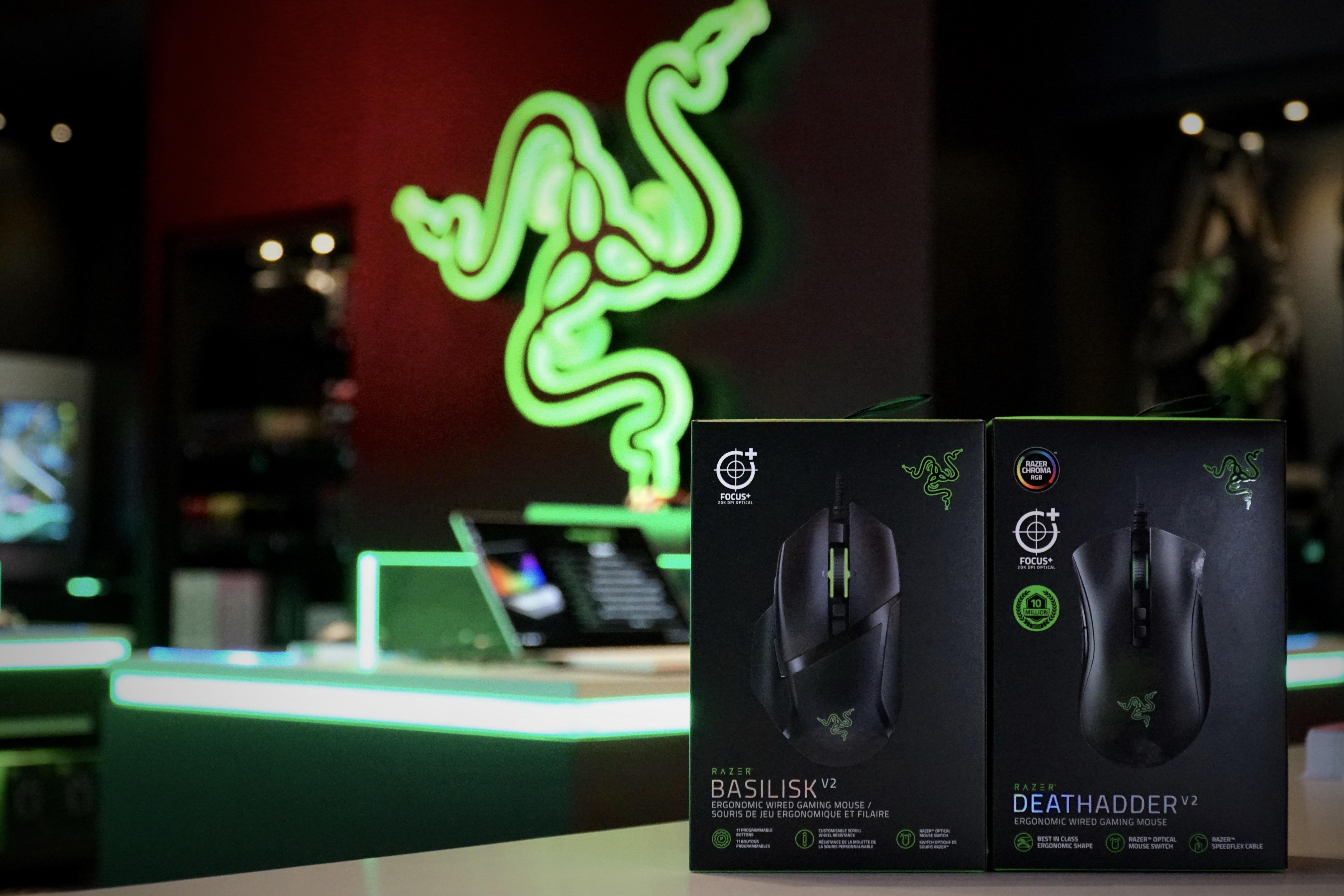 Basilisk v2 and Deathadder v2 now available at RazerStore Las Vegas