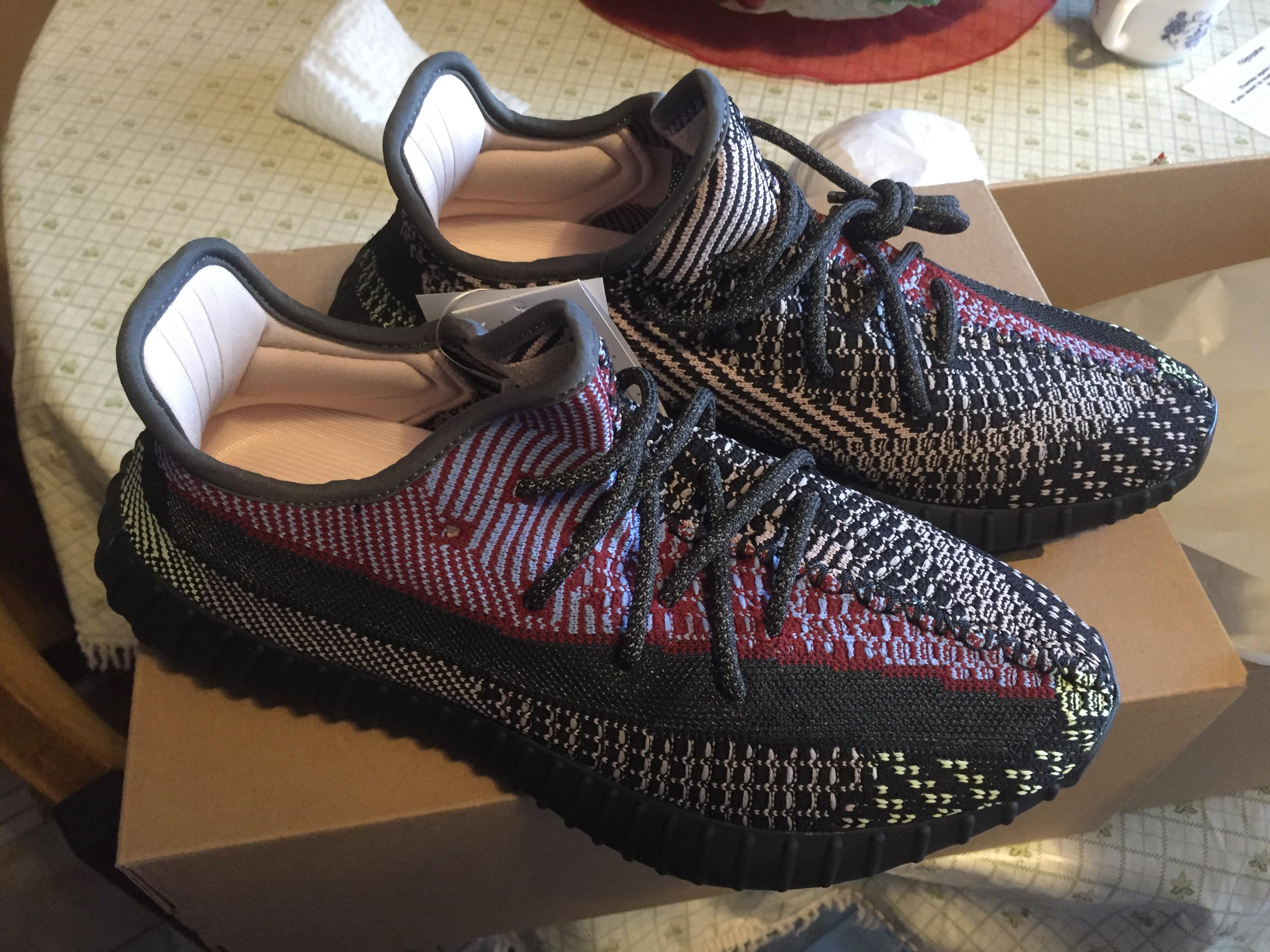 My first pair of Yeezys! r/yeezys