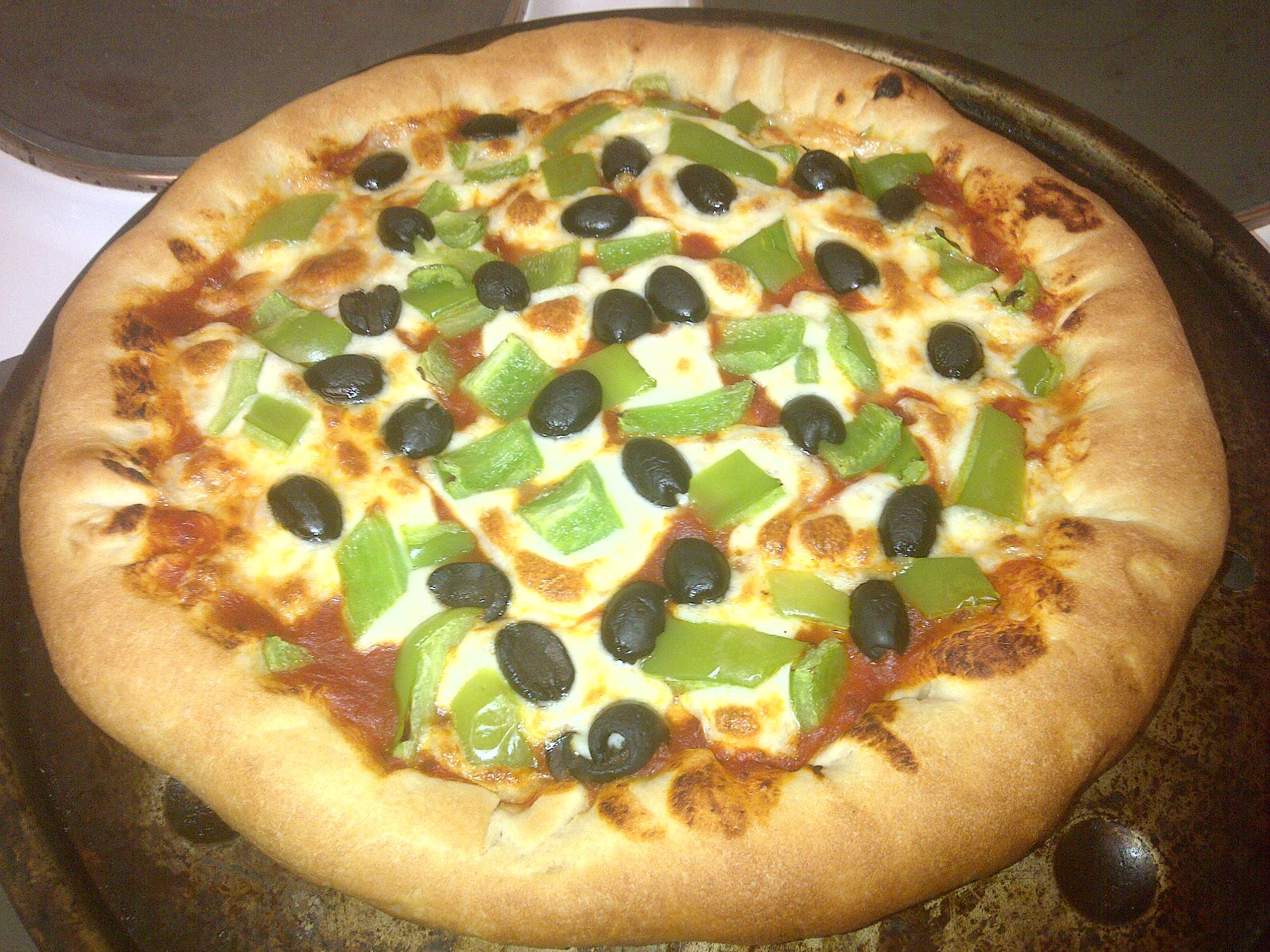 Stuffed crust w/ green peppers + olives r/Pizza